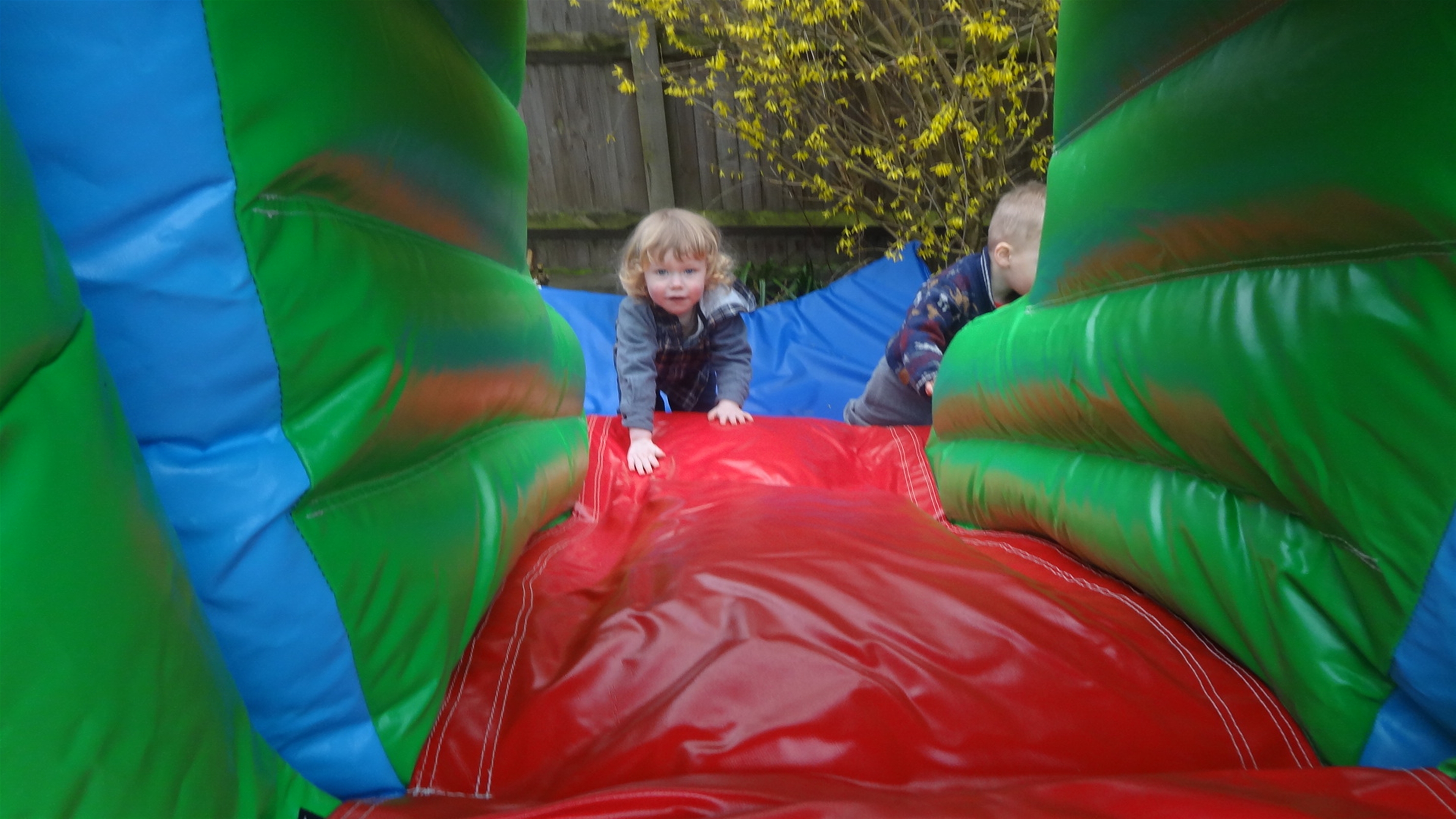 Tot's Farm Bouncy Castle Hire in Kent, Surrey, South London.