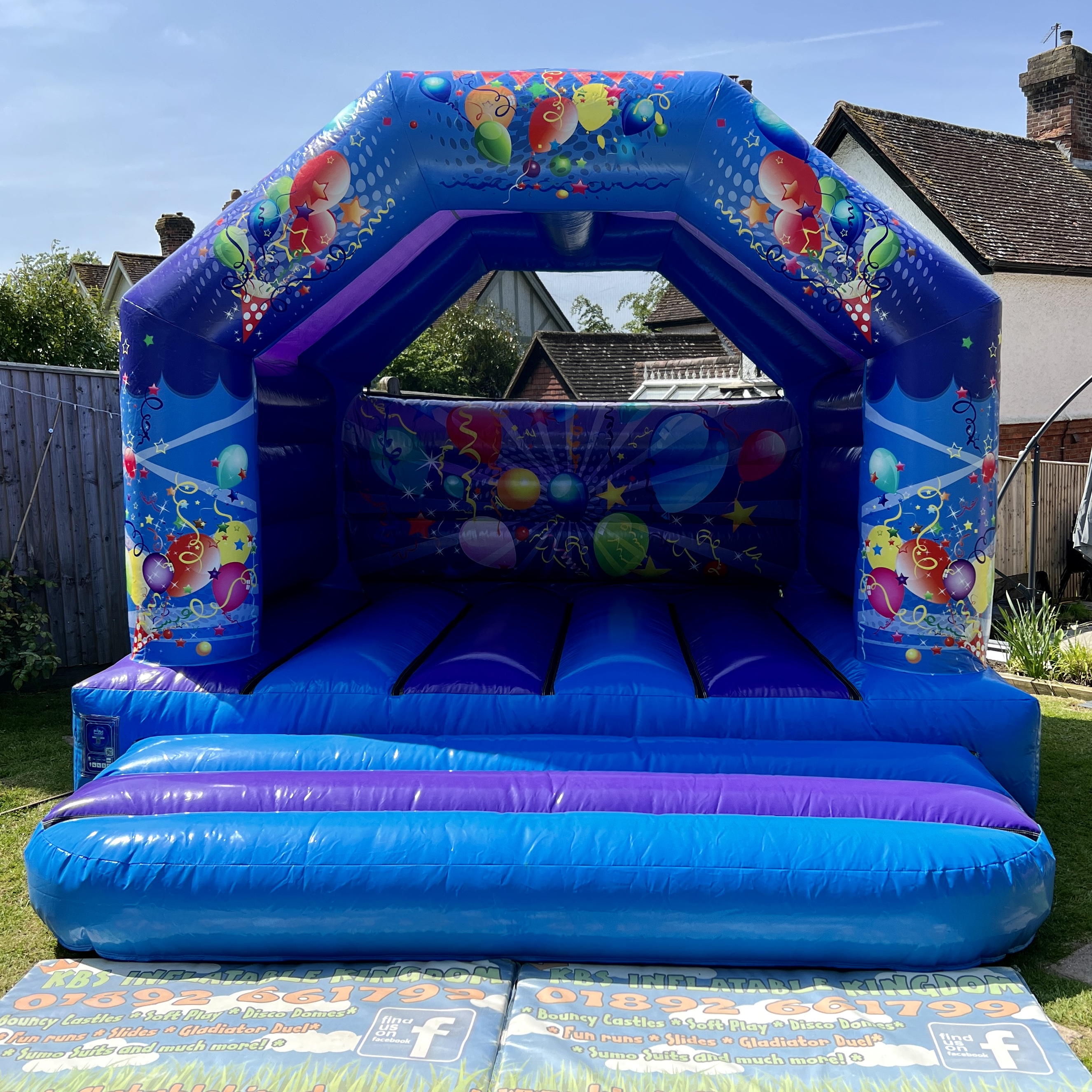 Inflatable Night-Club 02 - Bouncy Castle & Soft Play Hire in