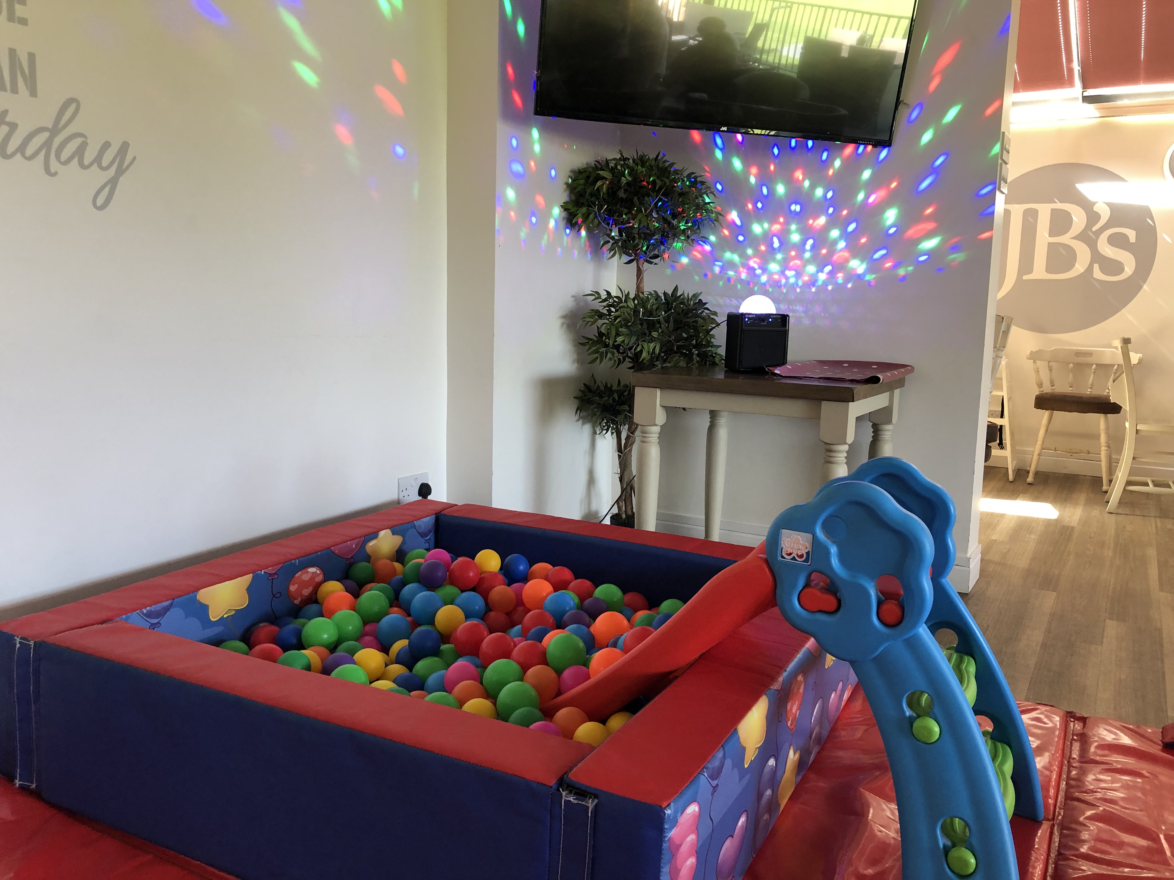 Soft Play & Ball Ponds Party Equipment Hire in Buckinghamshire