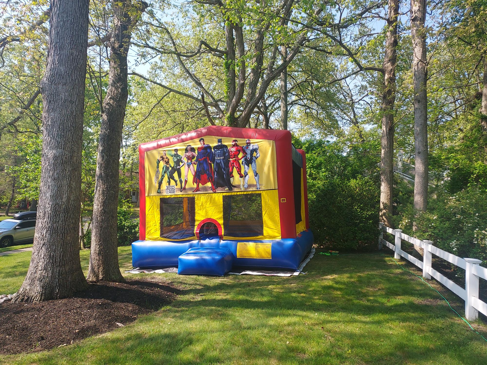 justice-league-bounce-house-inflatable-adventures-nj