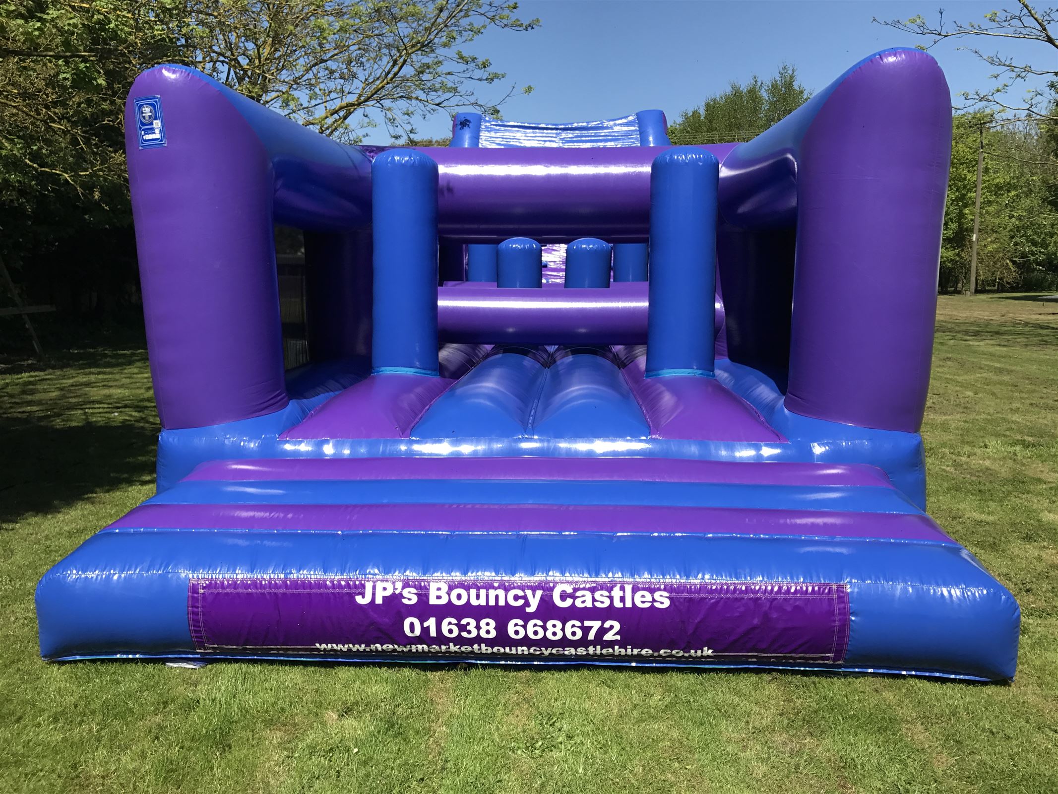 assault course bouncy castle hire