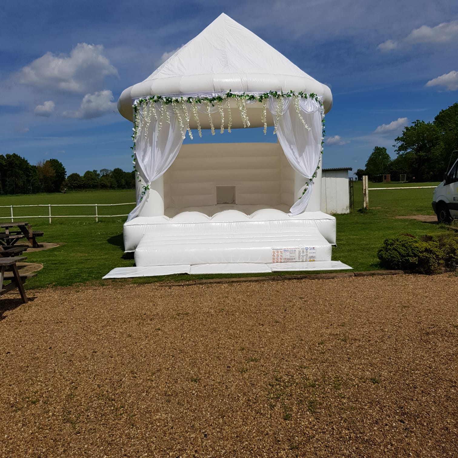 bouncy castle hire for wedding