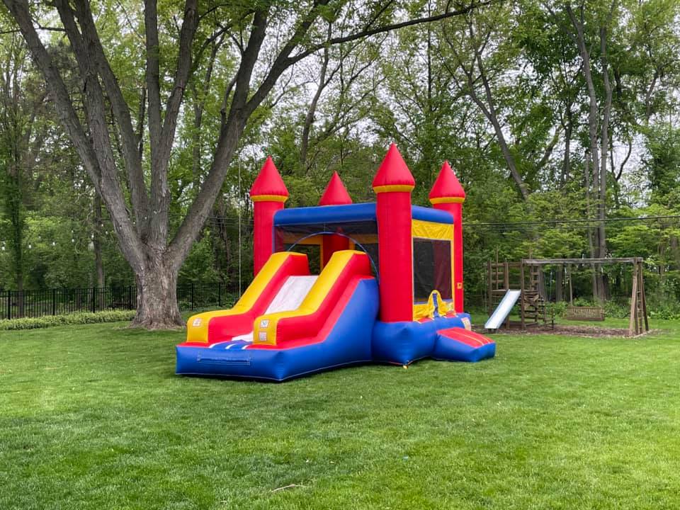 combo-bounce-houses-hire-in-montgomery-il-oswego-il-aurora-il-yorkville-il-plano-il