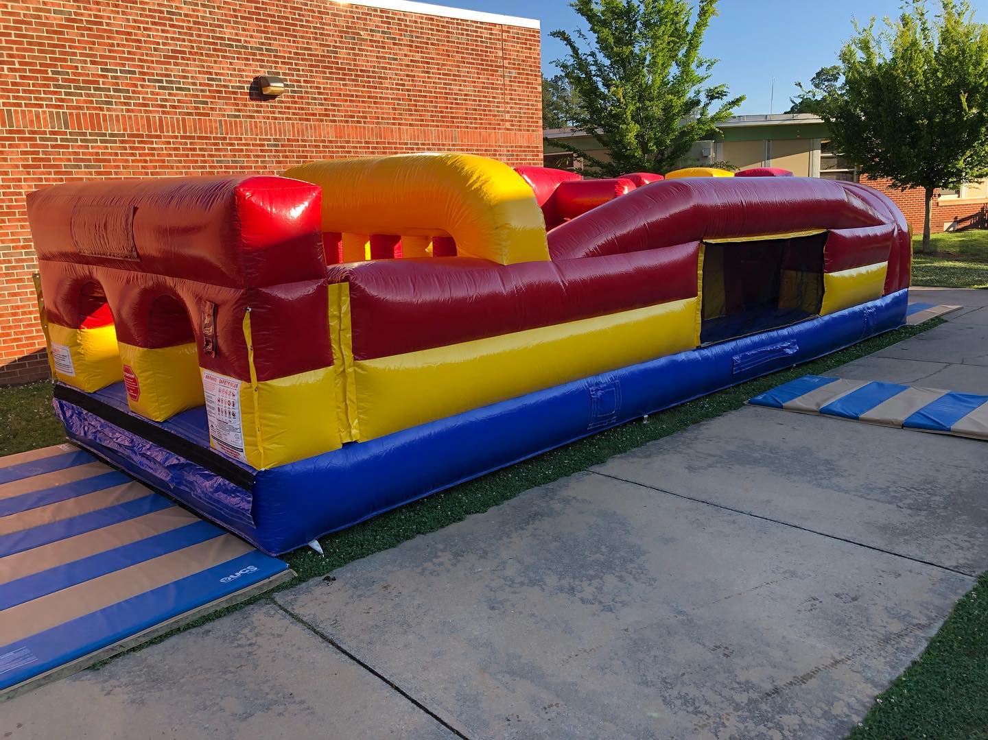 30 Obstacle inflatable Atlanta Safe Bouncie Rentals