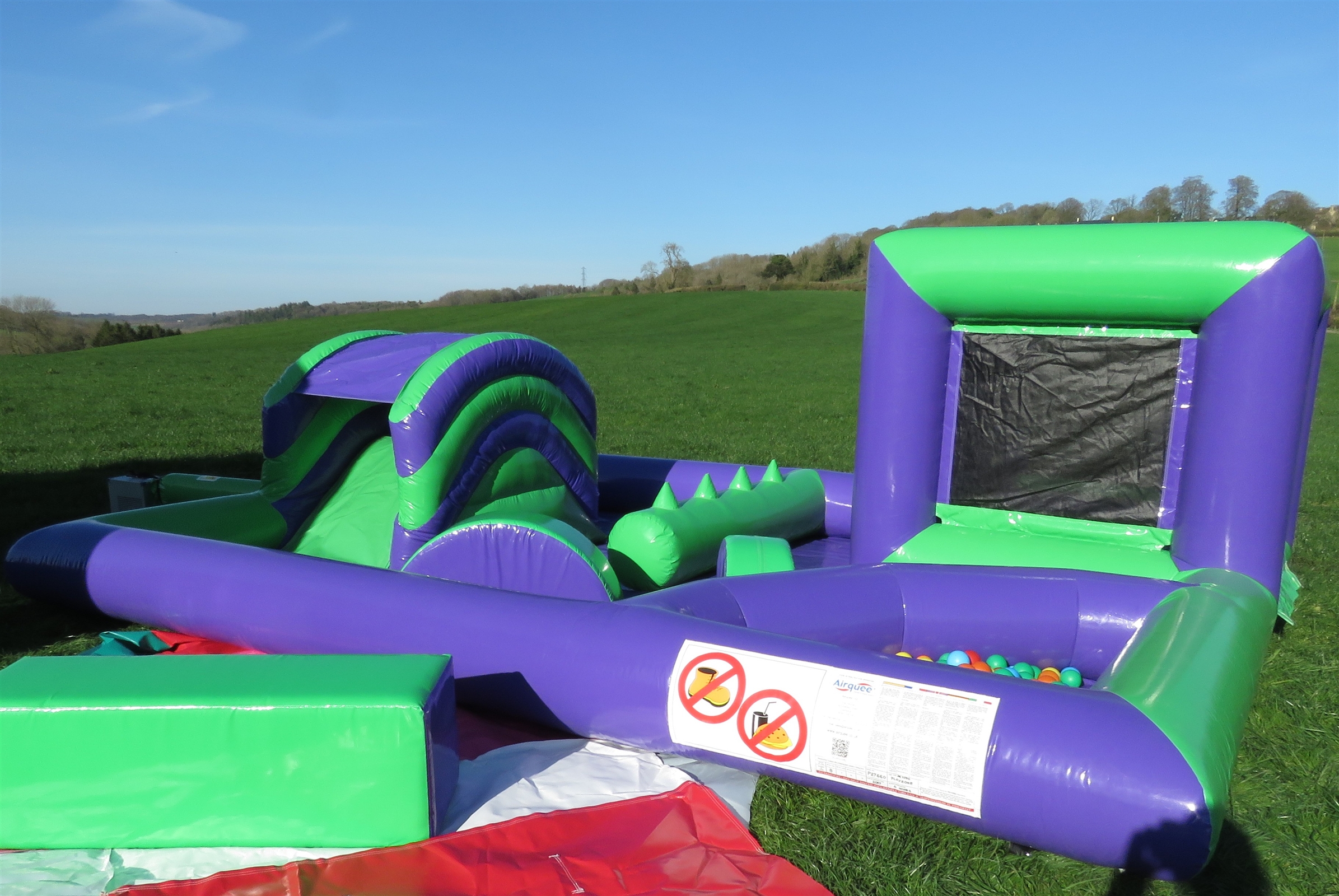 astar bouncy castle