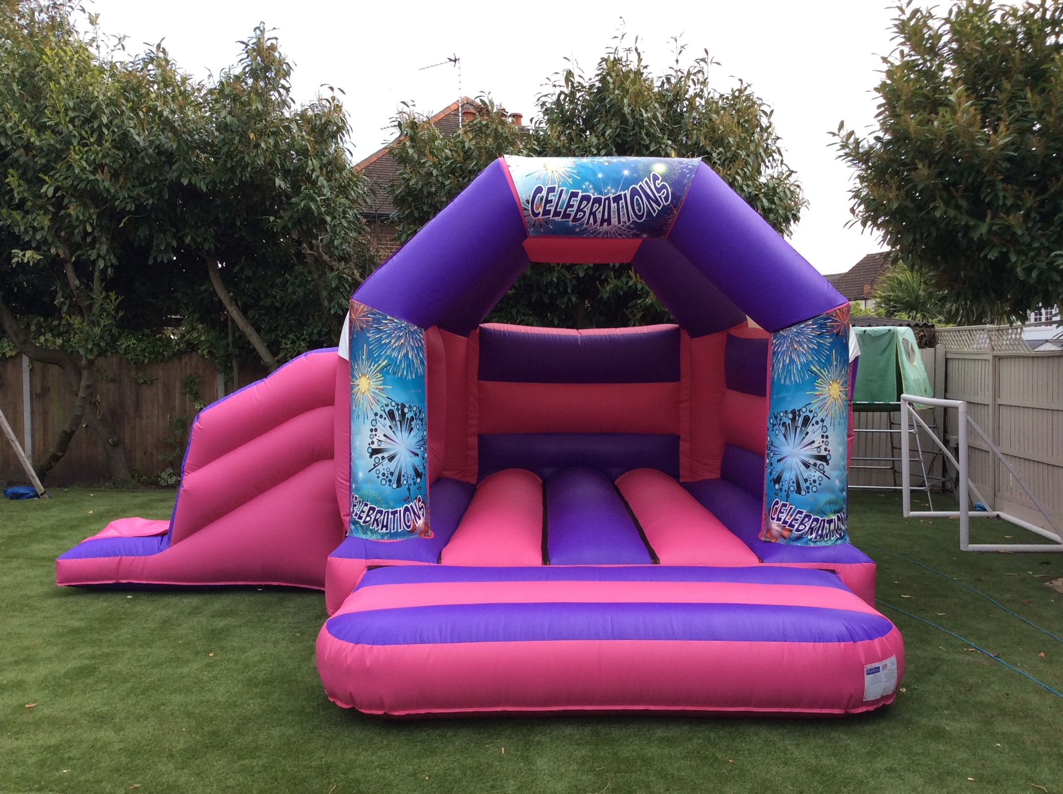 bouncy castle and soft play hire