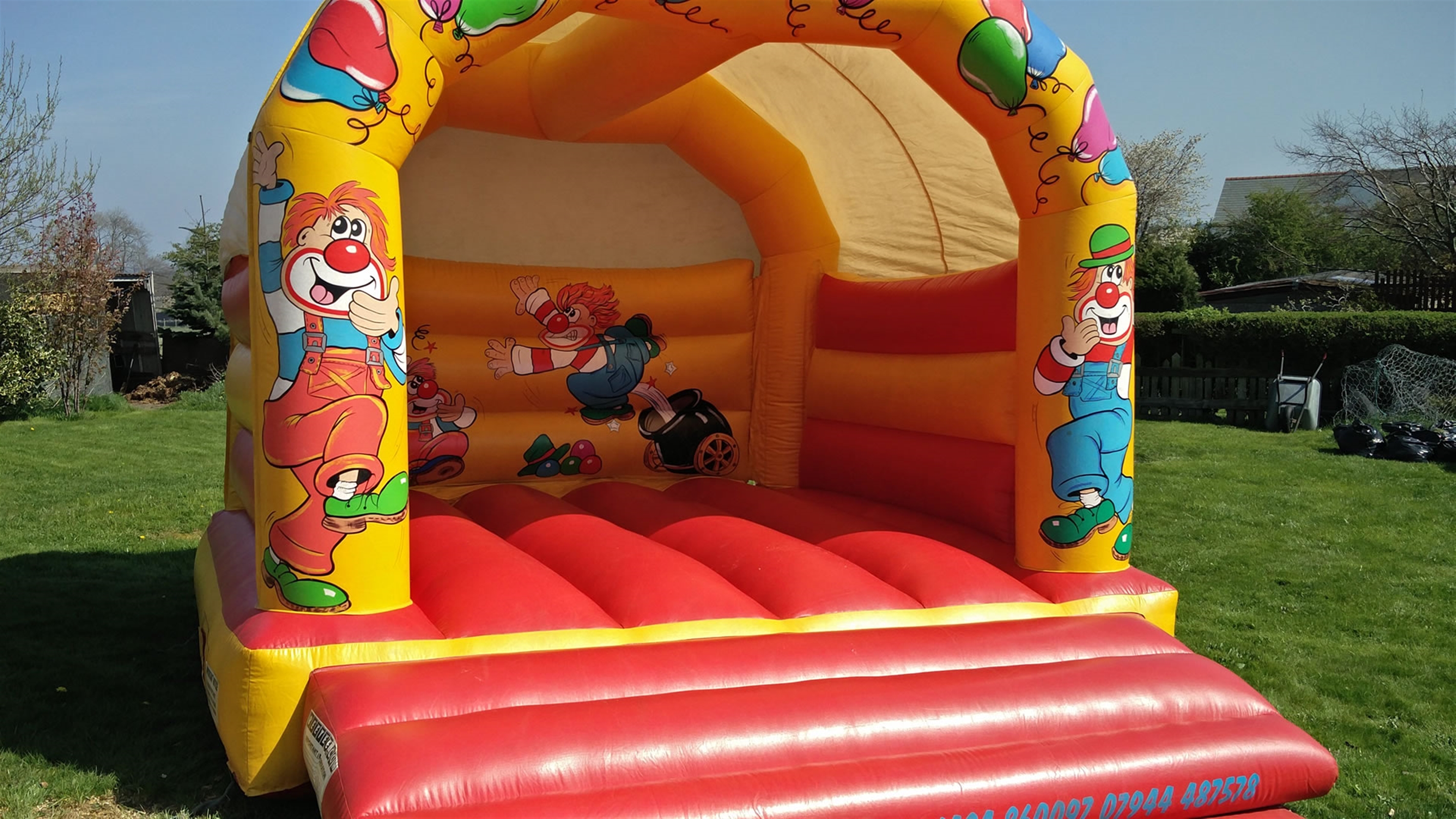 Super Party Bouncer (12 x 15) Bouncy Castle Hire in Huddersfield
