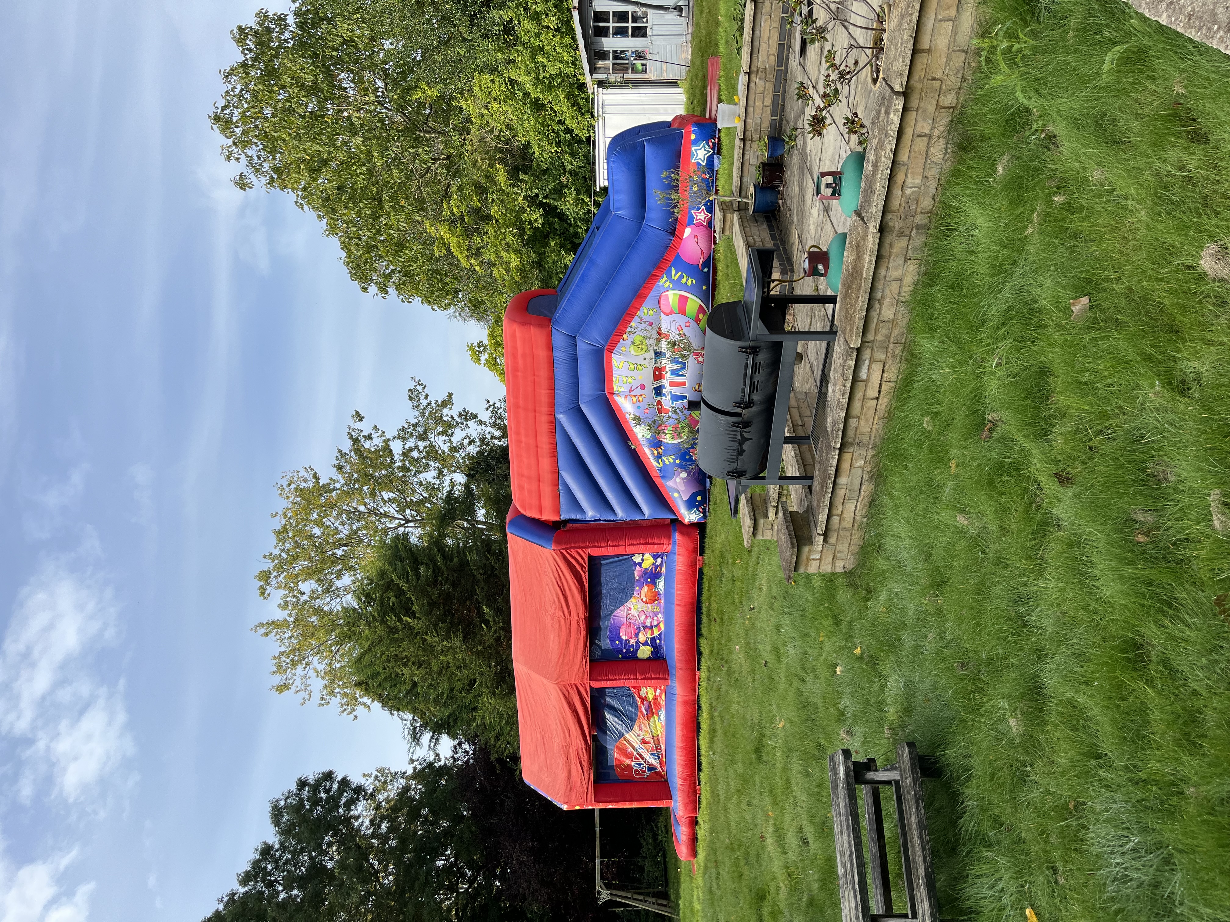 42ft x 11ft Party Assault Course - Hire in northampton | elliotts castles