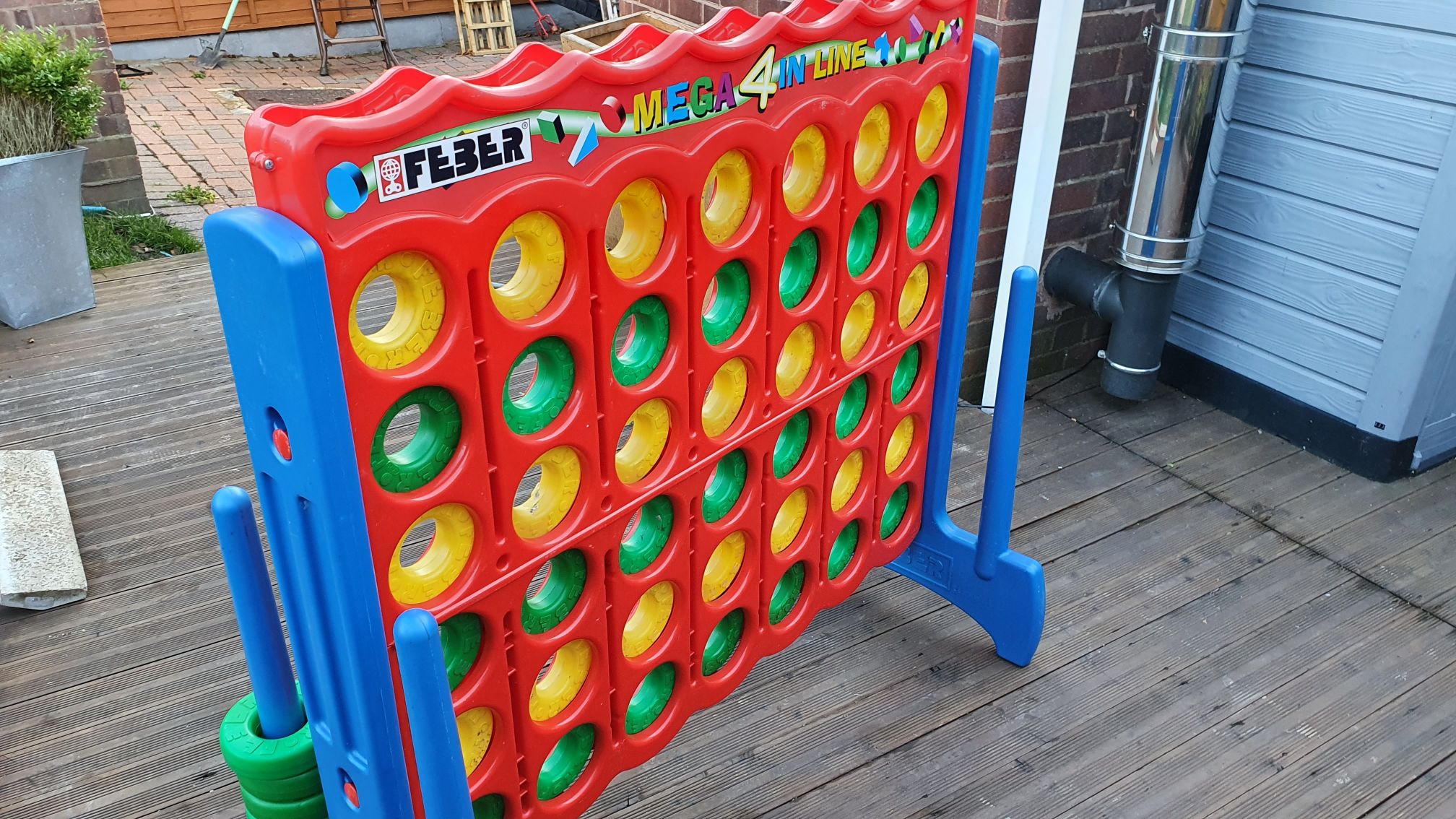 connect 4 bouncing balls game