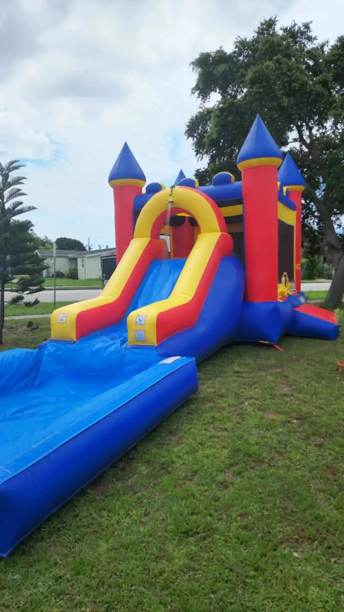 White Combo Waterslide 3 in 1 Best Bounce house,party rental service in Miramar, Hollywood