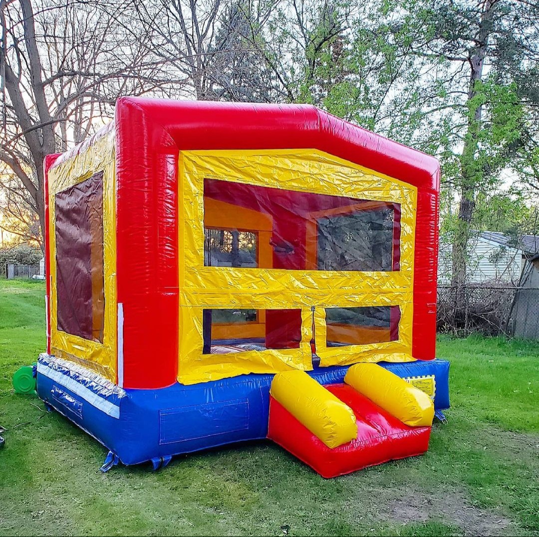 Bounce Houses Best Hire service in Michigan Bounce House Kingz