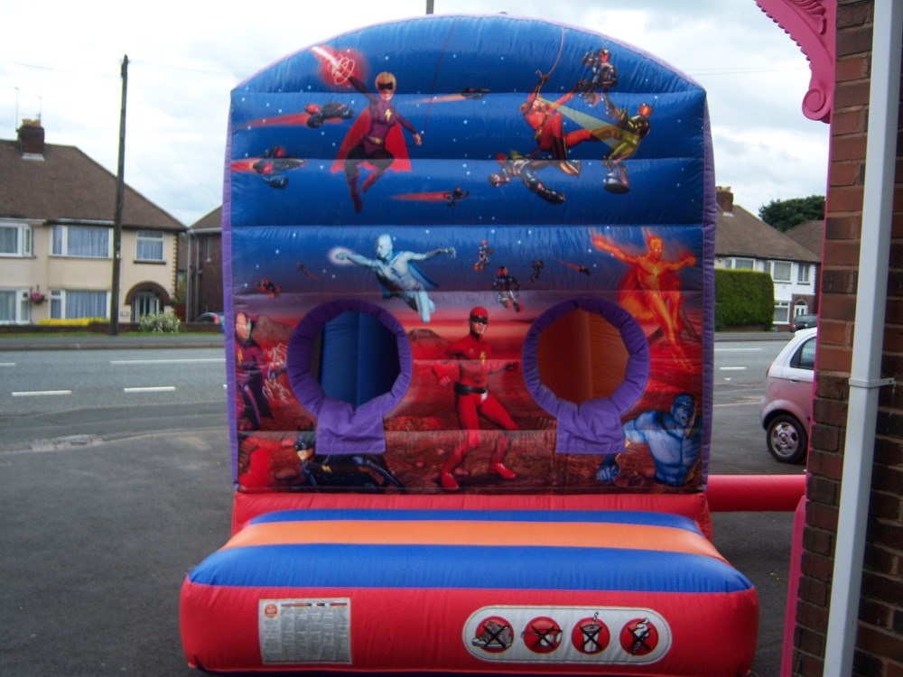 hire inflatable assault course