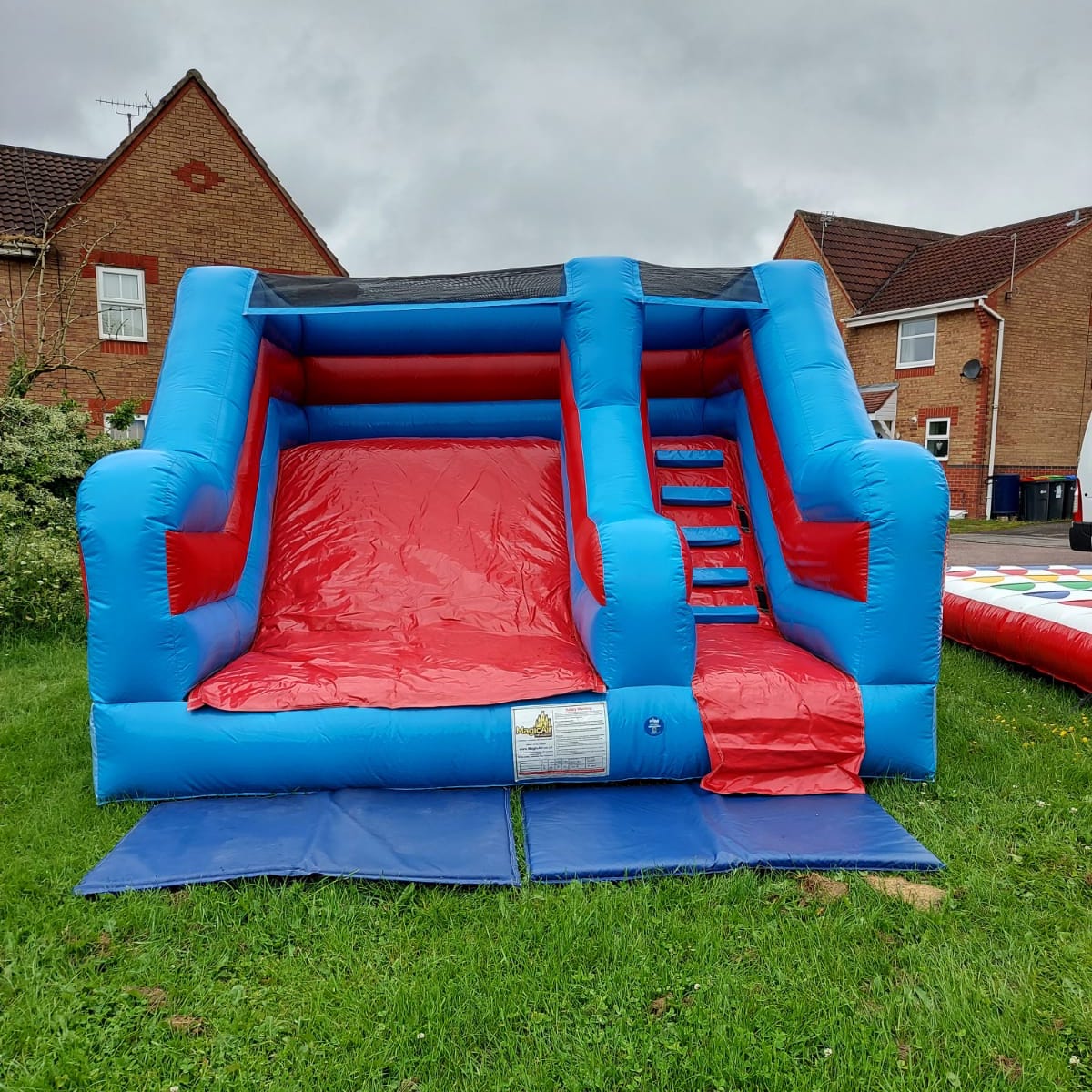 Inflatable Slides & Assault Courses - Best Bouncy Castle Hire service ...