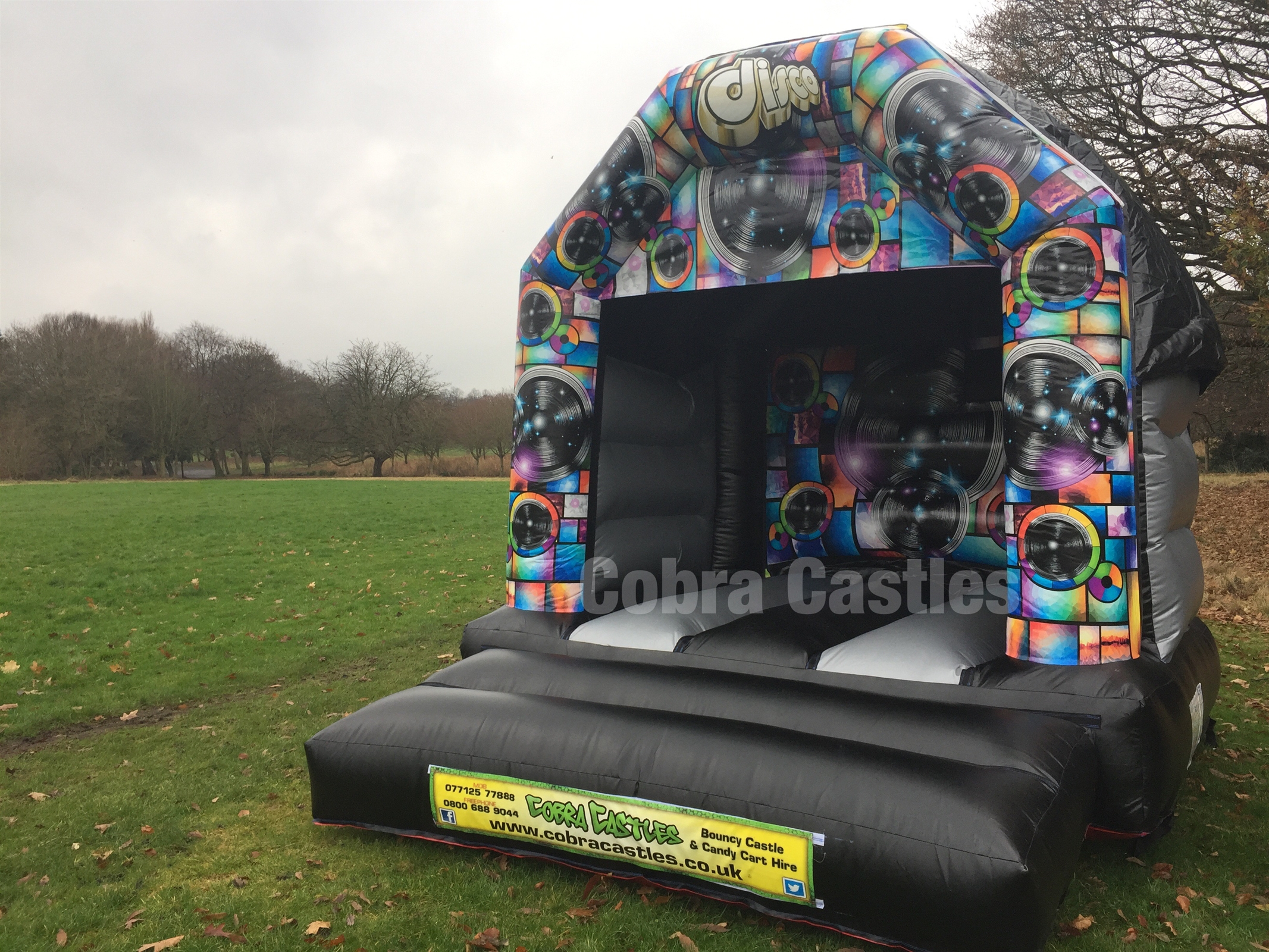 10ft x 12ft Silver Party Bouncy Castle( WITH DISCO LIGHTS ) - Best ...