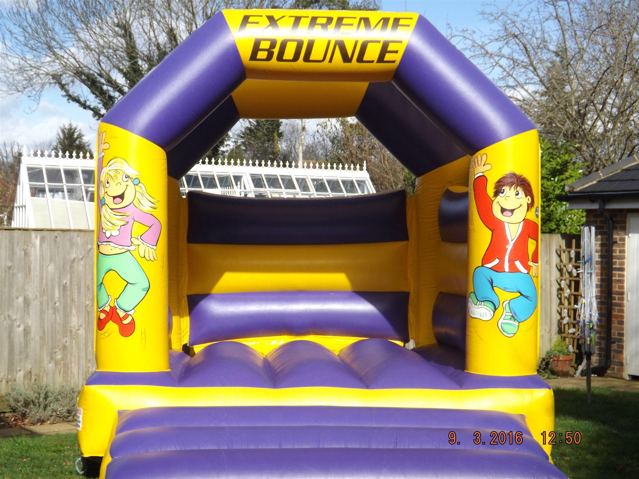 bouncy castle size