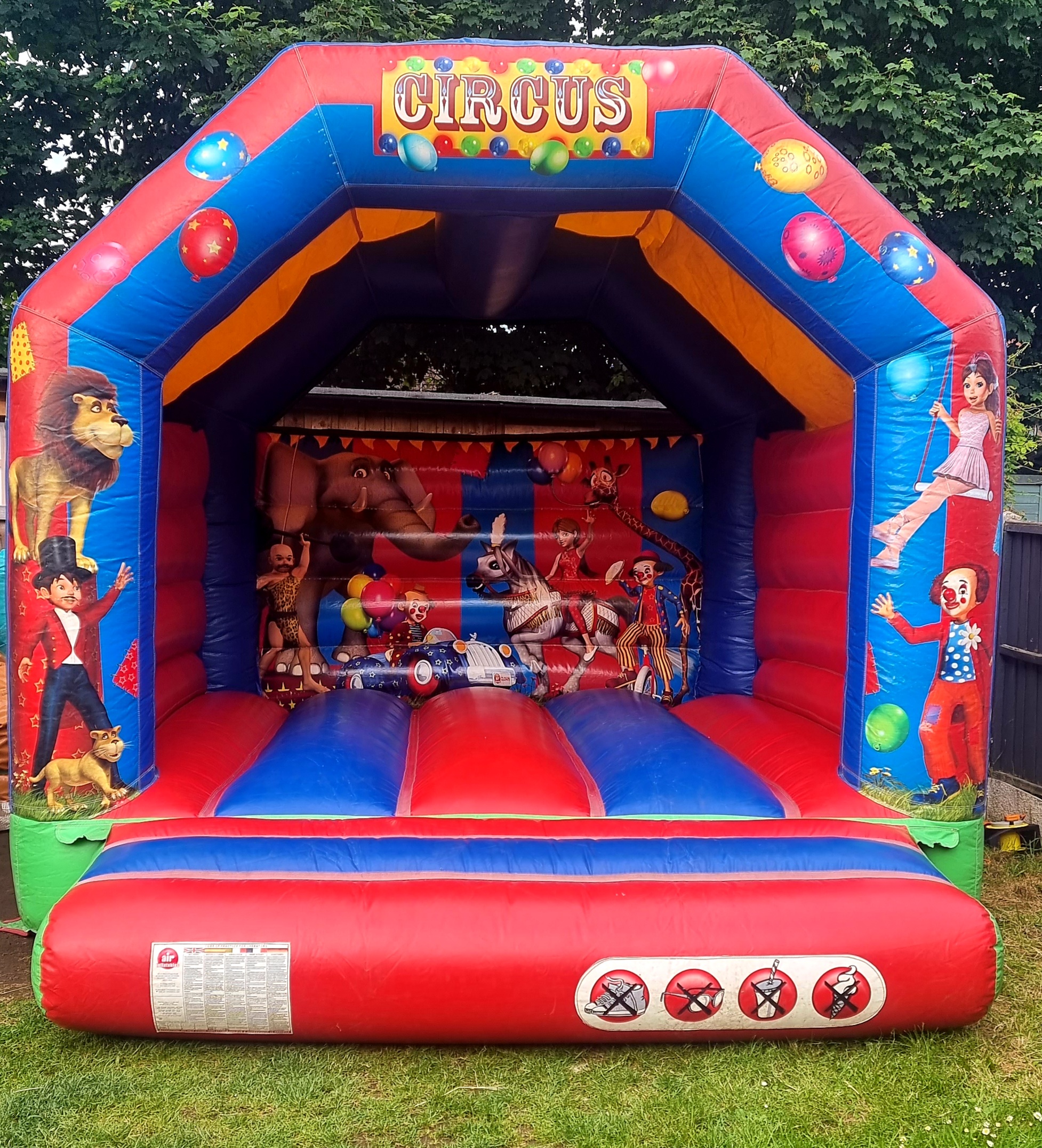 CHILDRENS BOUNCY CASTLE HIRE Best Bouncy Castle Hire service in West