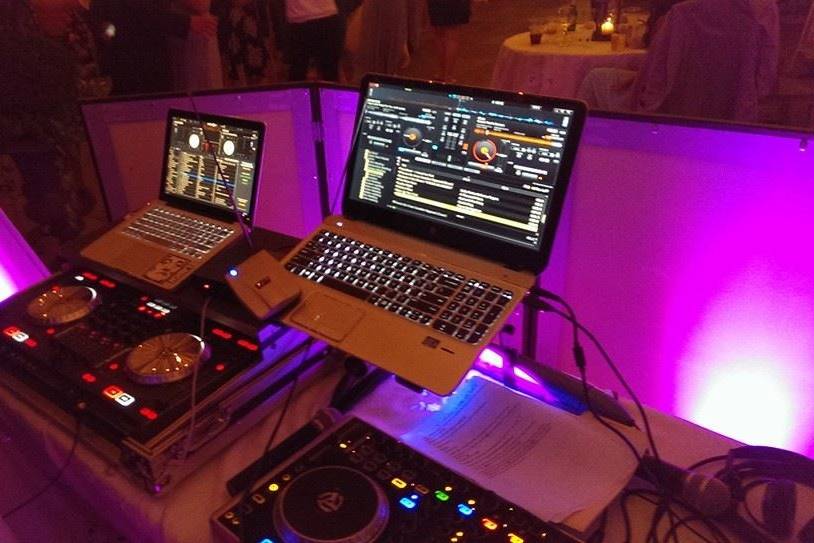 DJ Music Services & Packages Best Hire service in Fl Deon's 24/7