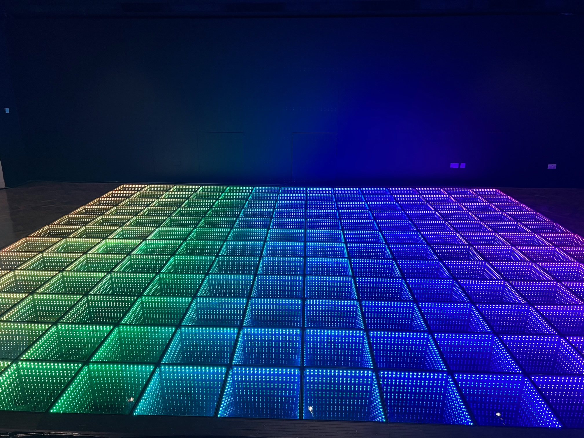 7m x 7m 3D Infinity LED Dance Floor - Event Entertainment in London ...