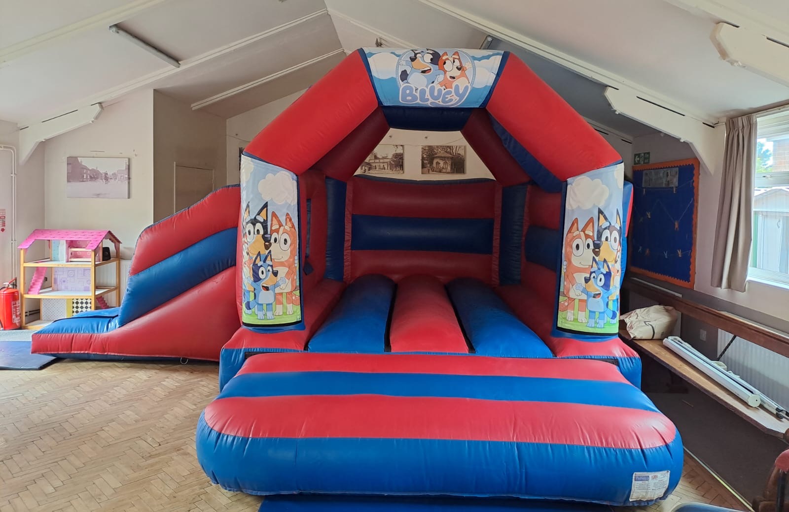 Red & Blue Castles - Best Hire service in Stoke On Trent | DM Bouncy ...