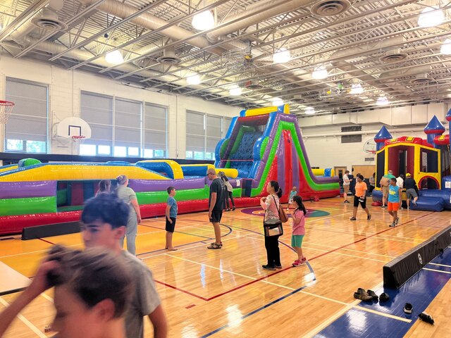 Obstacle Courses - Bounce House Rentals in Pa | Jumping Jumperoo