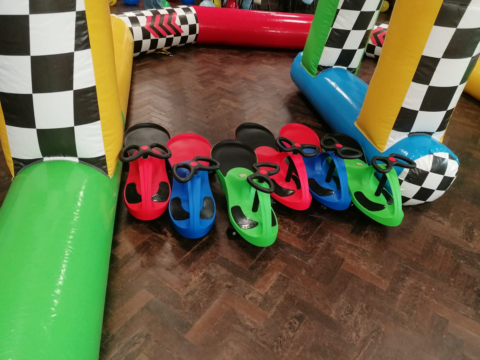 Didicar Track-Red/Yellow/ 6 x Cars - Bouncy Castles, Adult Bouncy ...