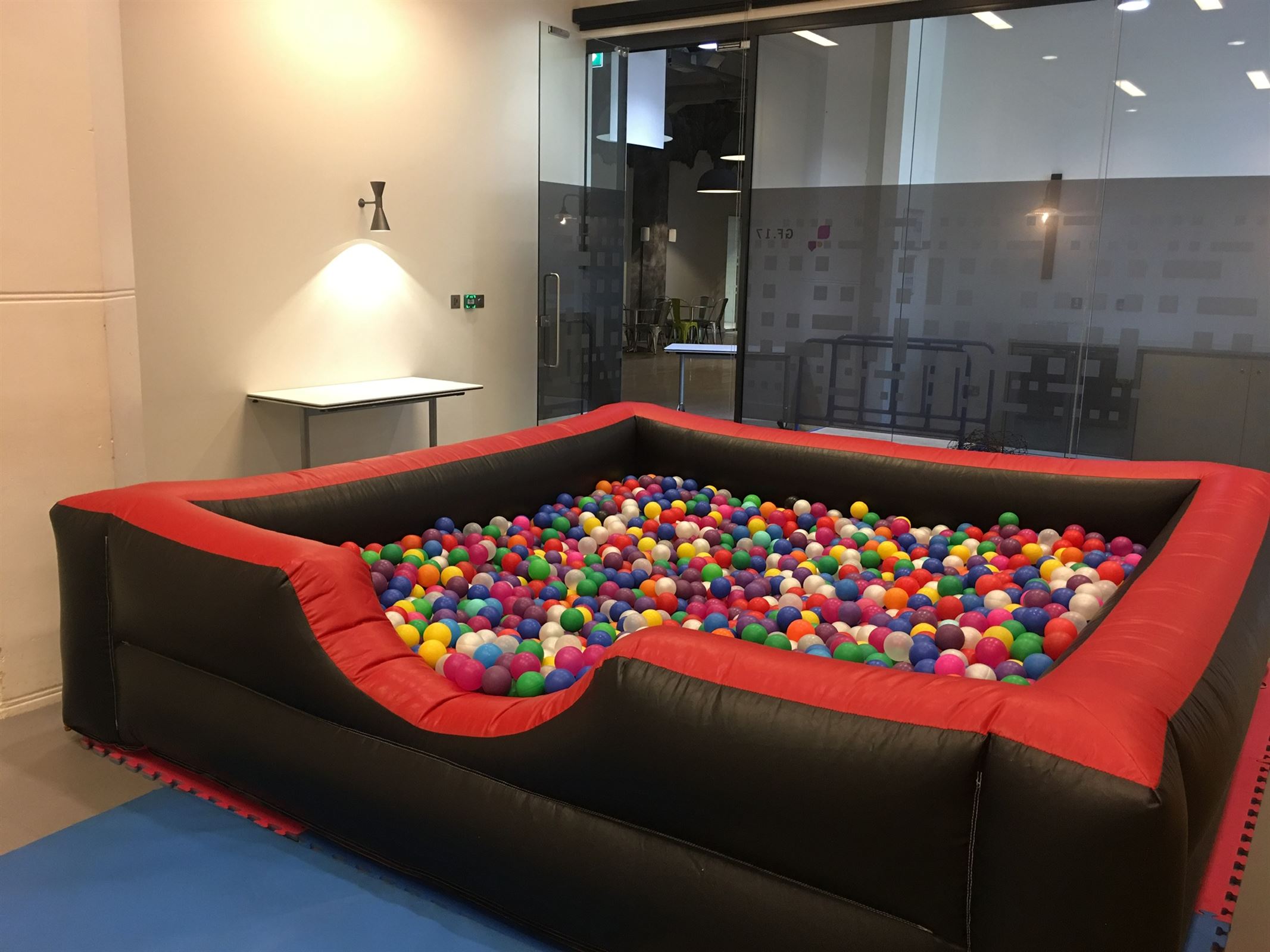Ball Pond Hire London Ball Pits and Pools Dancing Cubs Ltd
