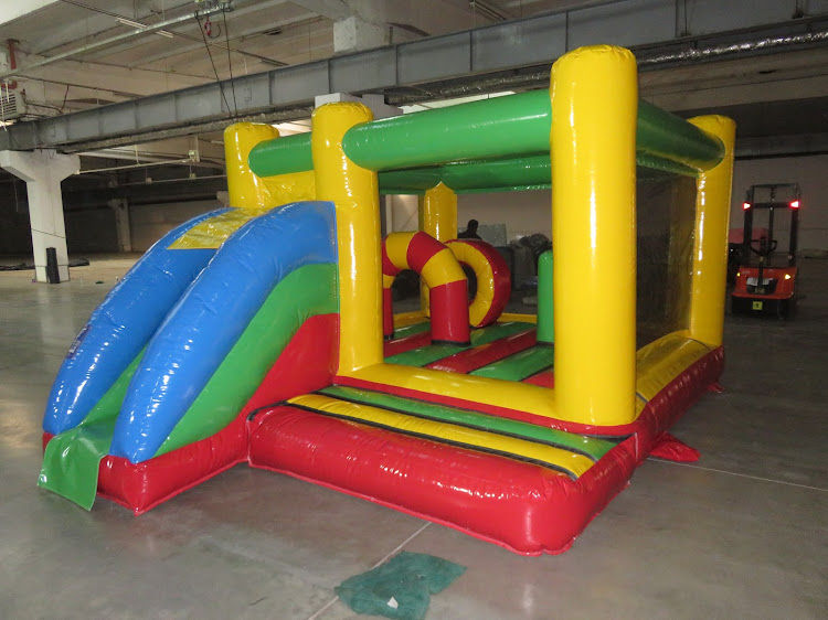 Inflatable Slide | Inflatable Slide Hire | Kids Play Bouncy Castles