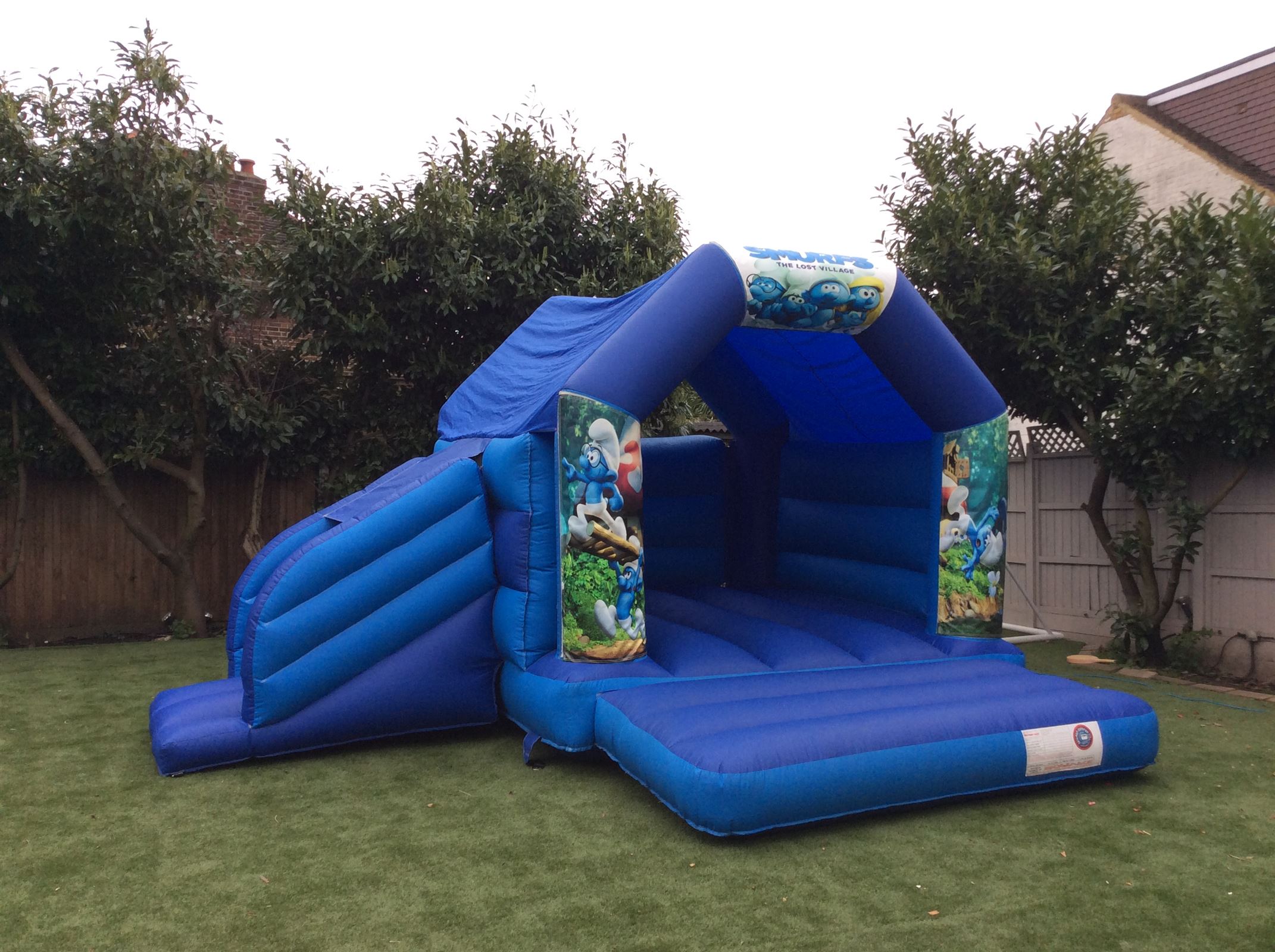 smyths toys bouncy castles