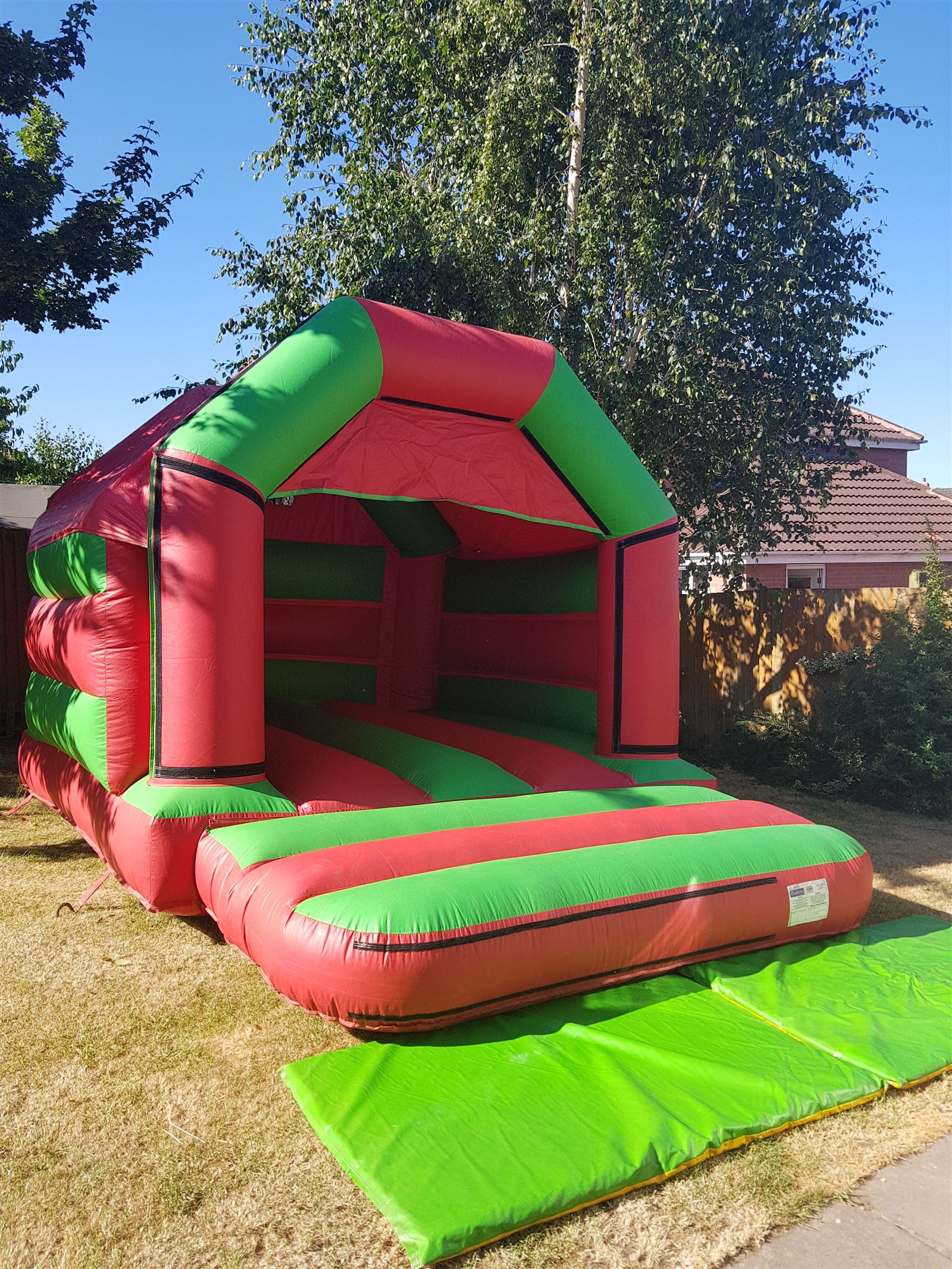 15ft x 11ft Red & Green Bouncy Castle (Velcro) - Bouncy Castle Hire in ...