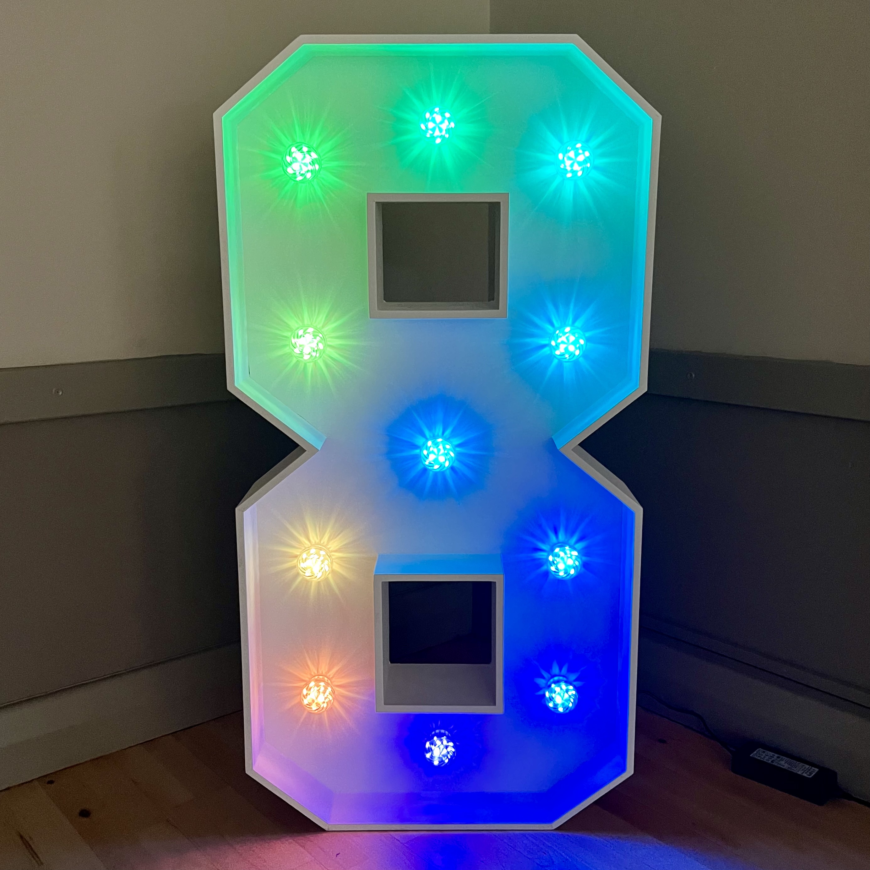 Light-Up LED Number 8 - Bouncy Castle Hire in Crowborough, Tunbridge ...