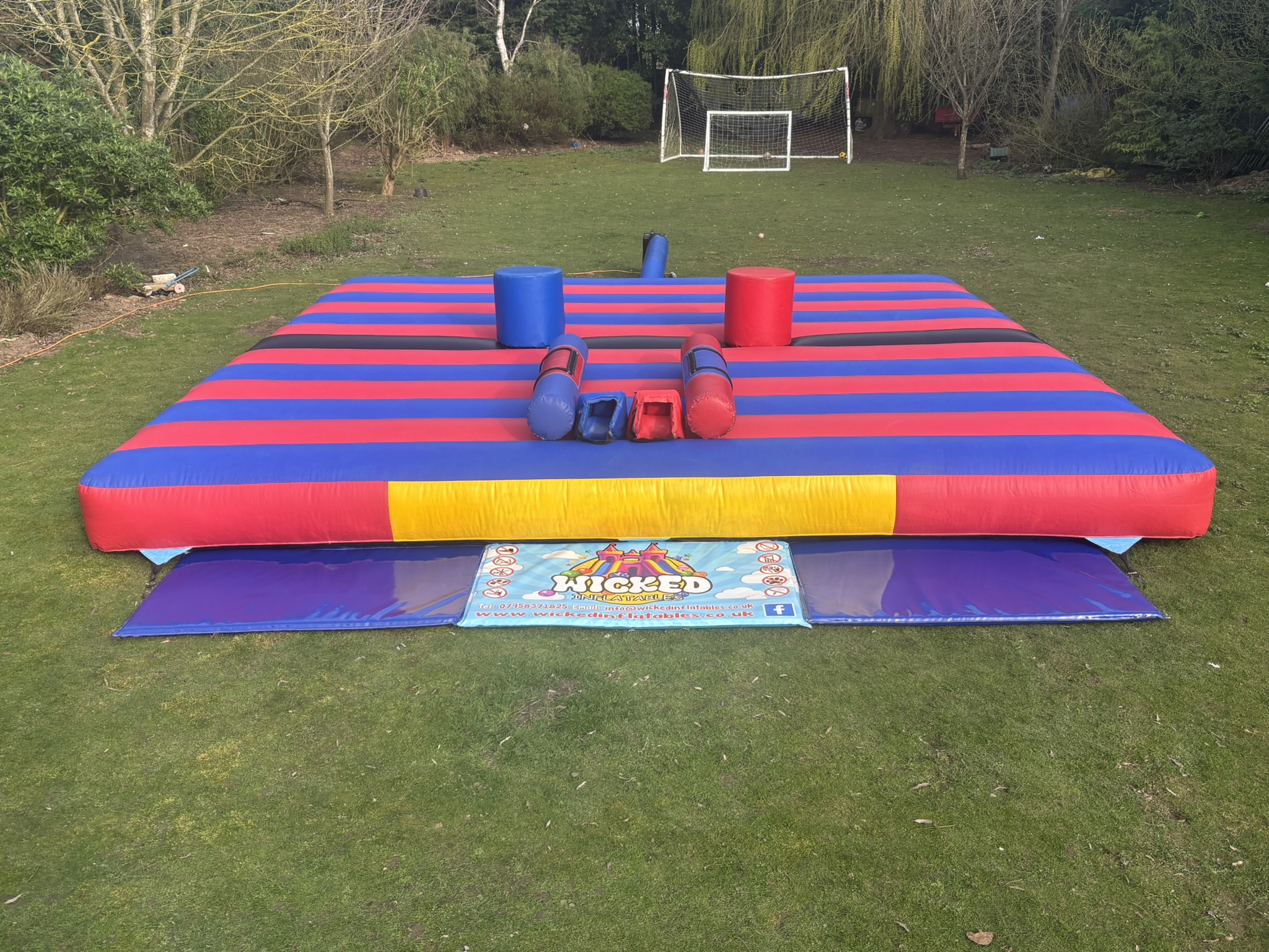 Inflatable Sumo Princess Inflatable Games & Sumo Suits - Bouncy Castle Hire in Lincolnshire ...
