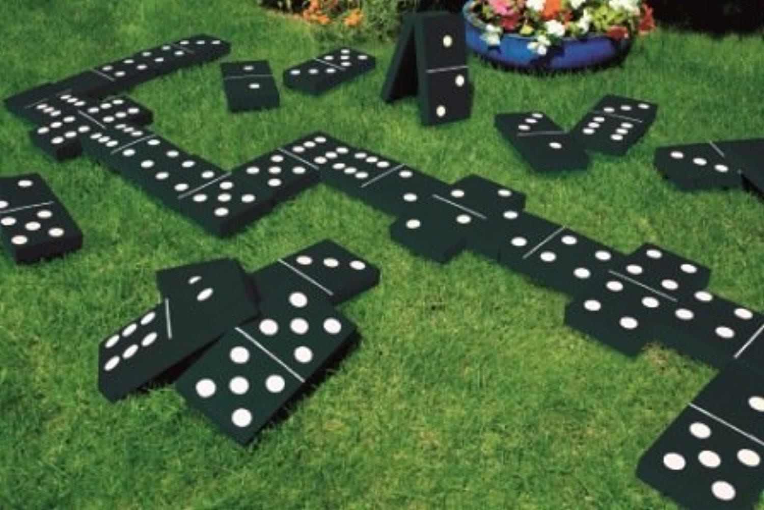 Garden Games Best Hire Service In UK Simply The Best Events garden-games-game-prop-hire