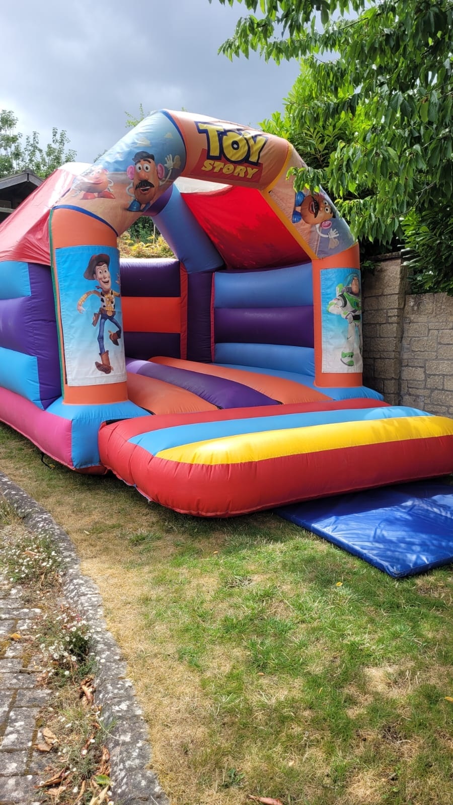 toy-story-bouncy-castle-hire-bristol