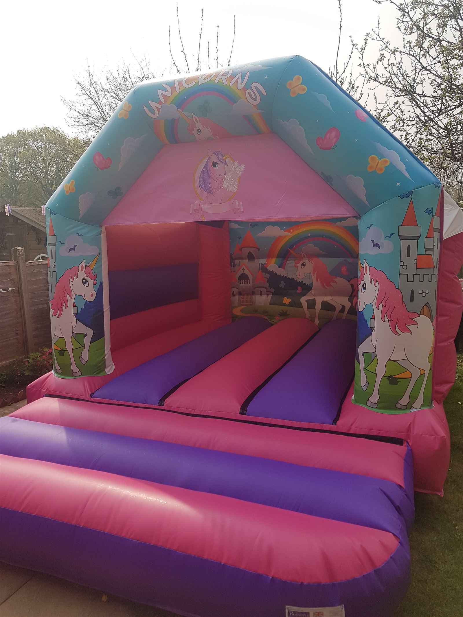 Unicorn Bouncy Castle - Bouncy Castle Hire & Soft Play Hire in ...