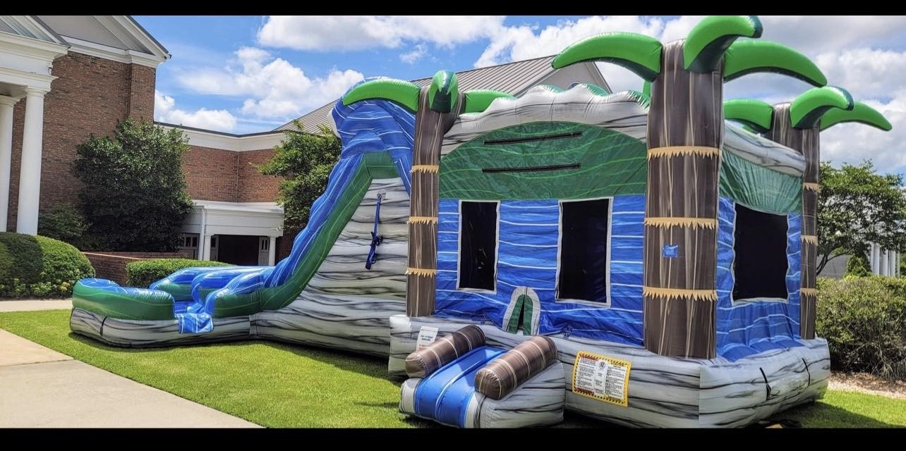 XL Bounce House Double Slide Combo Wet/Dry Hire in WinstonSalem