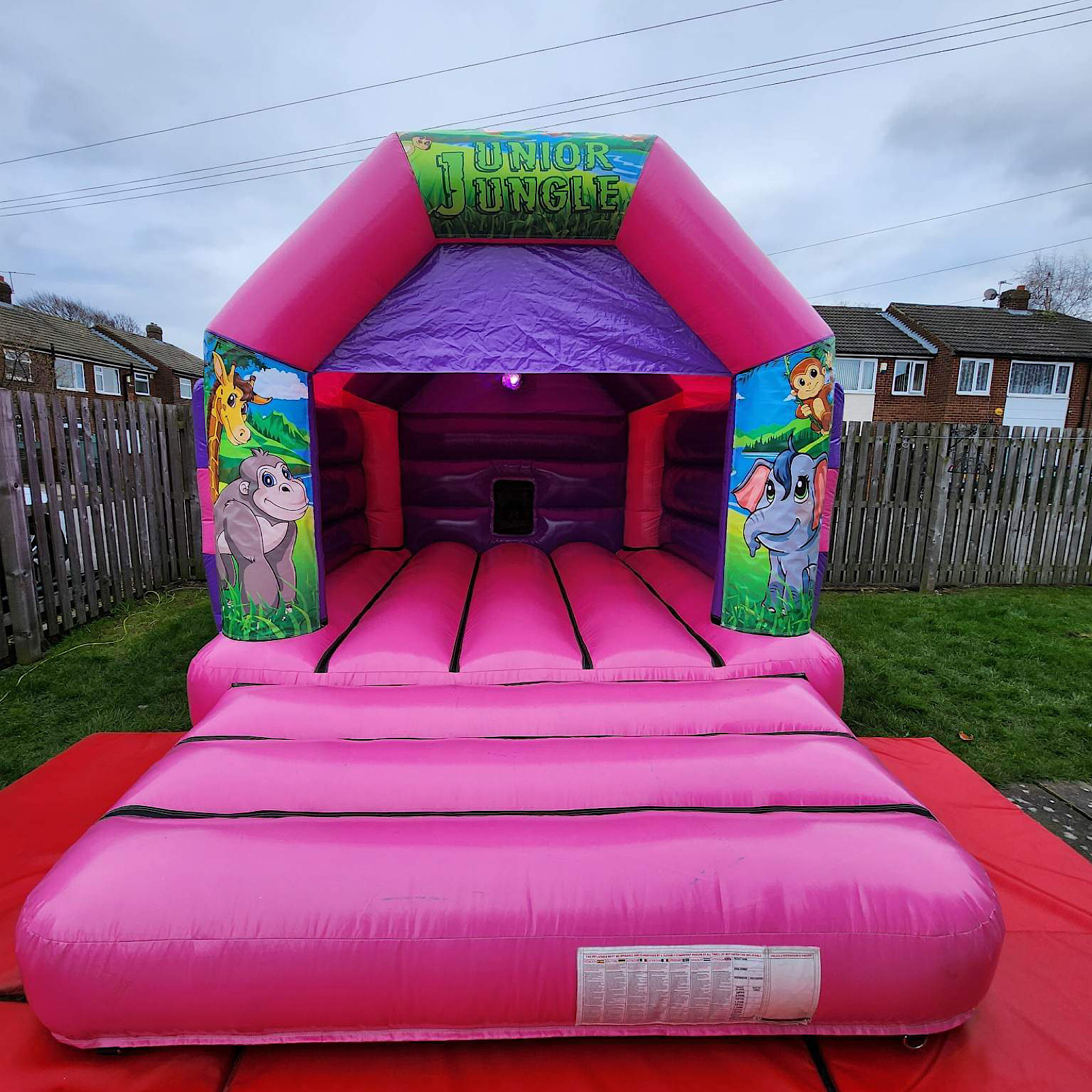 Bouncy Castle Hire Wakefield. 5* Google Rated