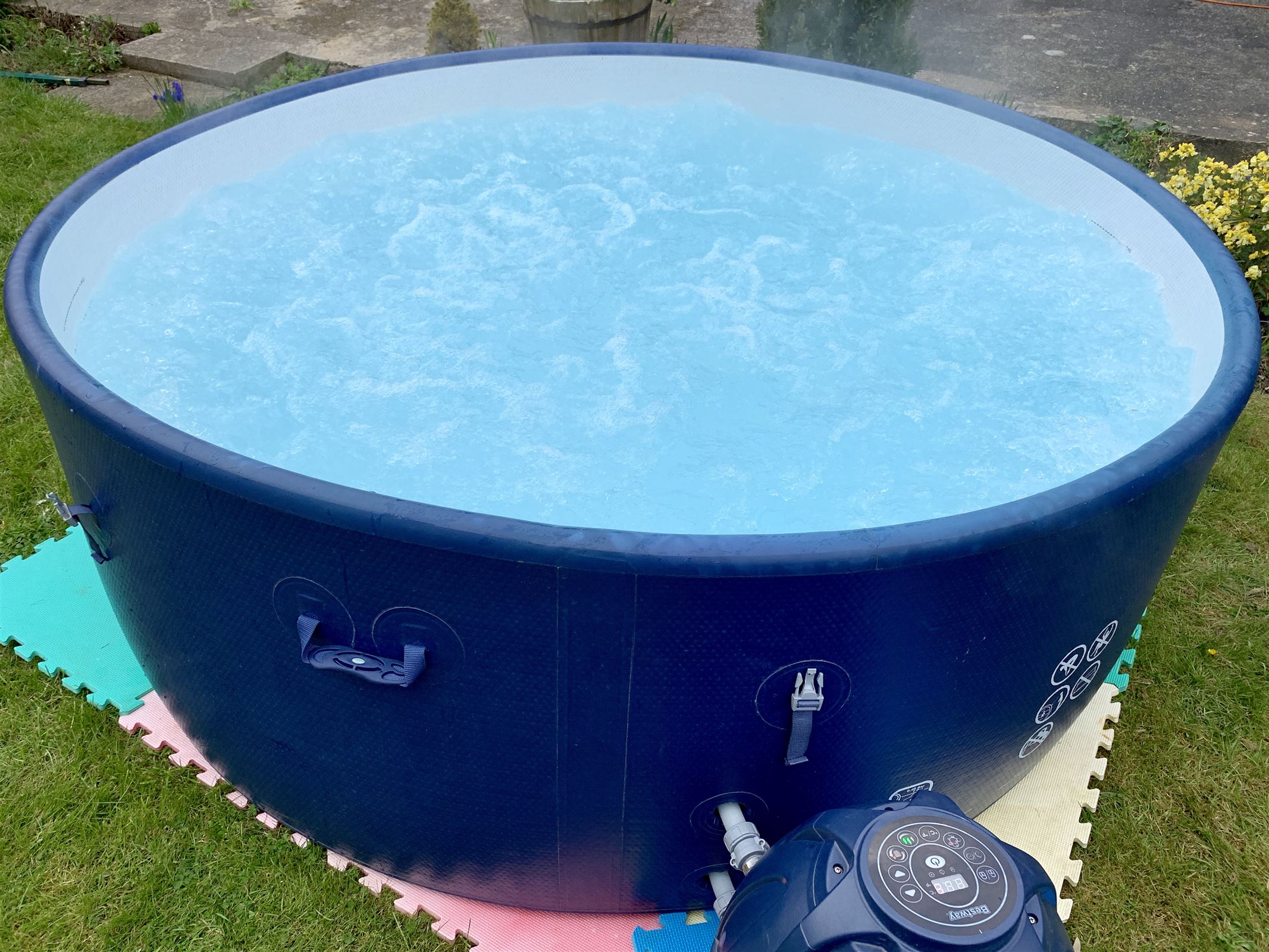 Monaco 8 Person Hot Tub North East Bouncy Castle Hire Dj Disco Hire In Hartlepool Middlesbrough Darlington Durham Stockton On Tees