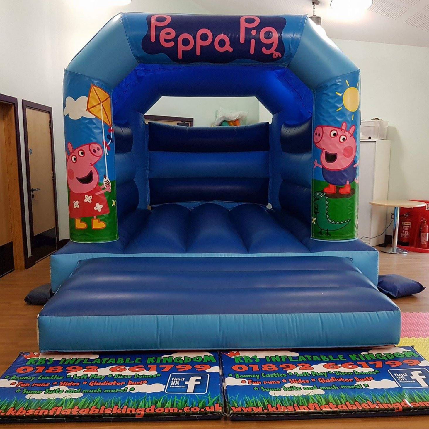 peppa pig bouncy castle hire