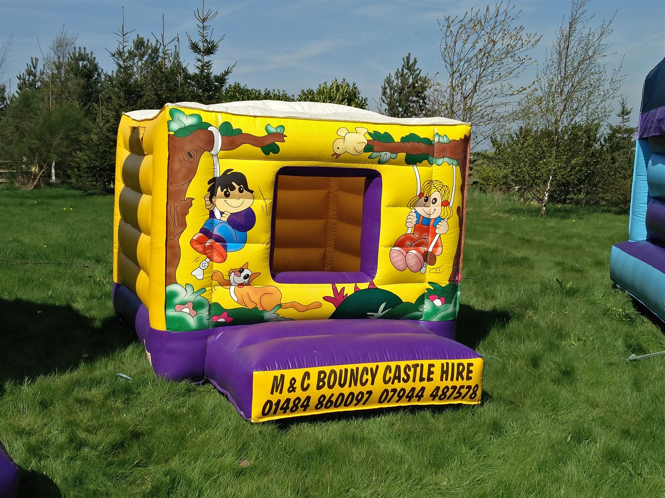 Bouncy Castles For Hire In Huddersfield & Wakefield