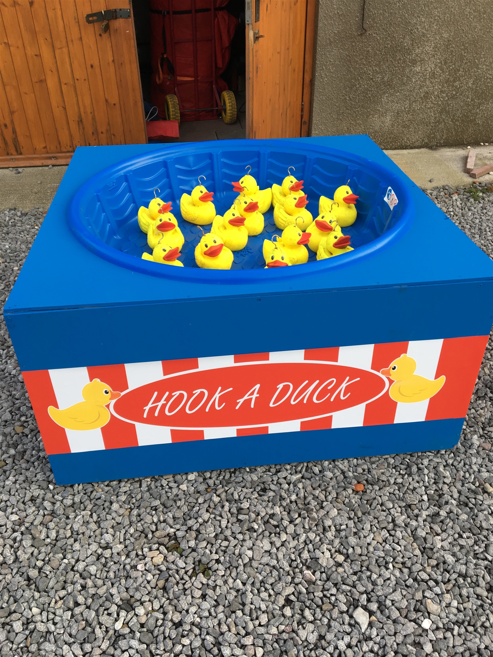 Hook a duck 4 x 4 - Bouncy Castle Hire in Bristol, Weston Super Mare