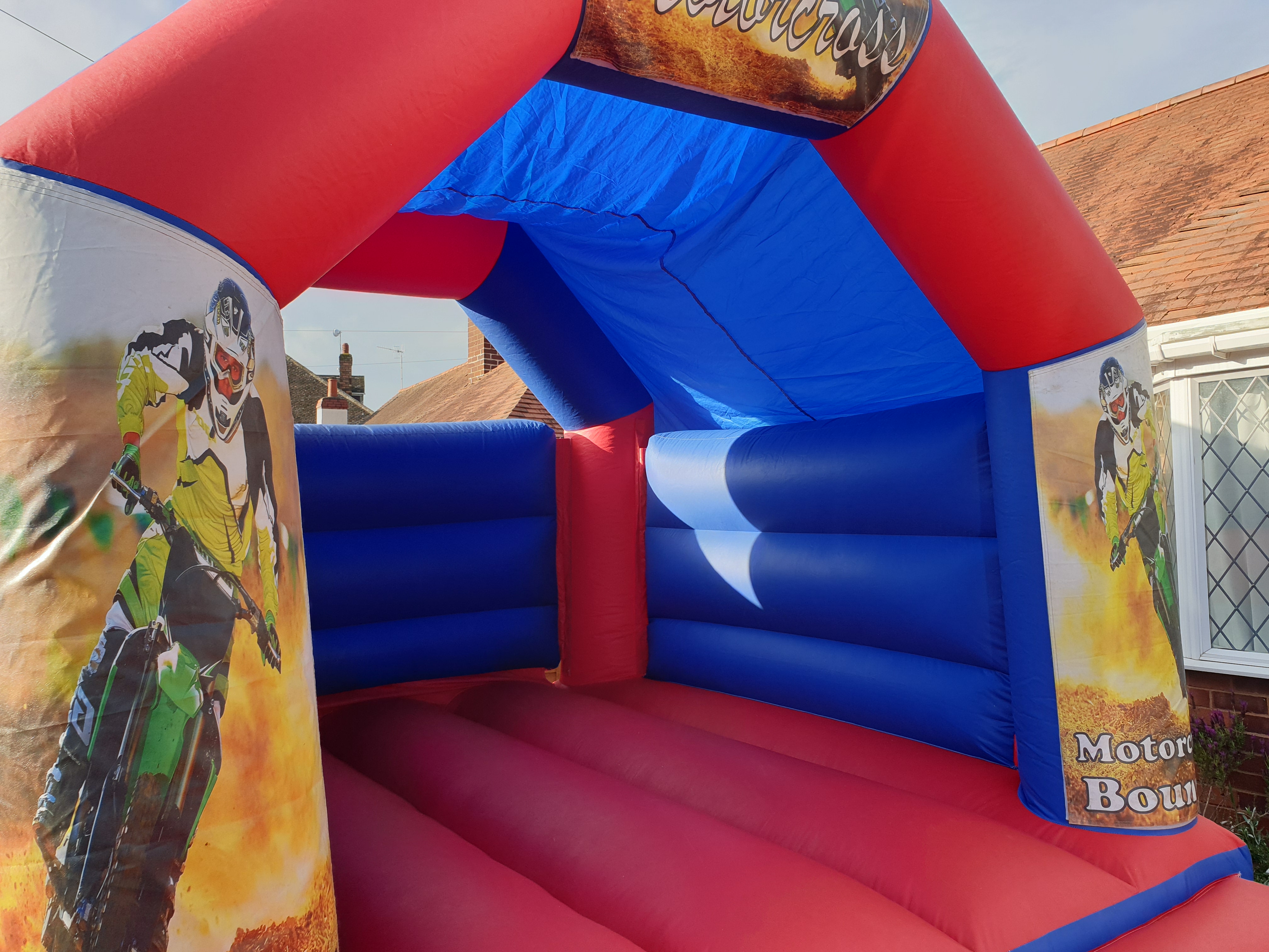 1 year old bouncy castle