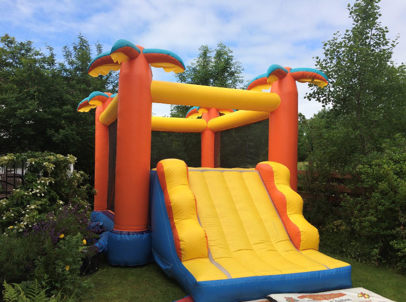 Bounce and Slide Best Bouncy Castle Hire service in Glasgow and