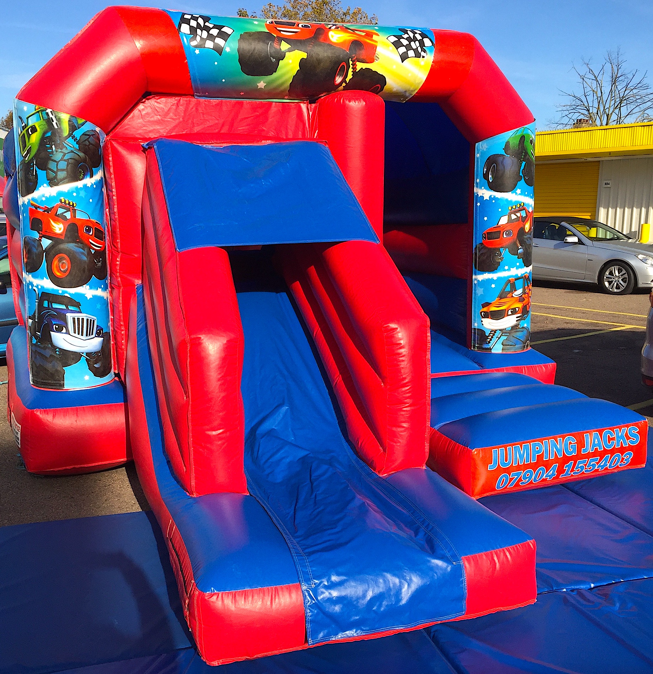 Castles With Slide Best Bouncy Castle Hire service in Bromley Croydon