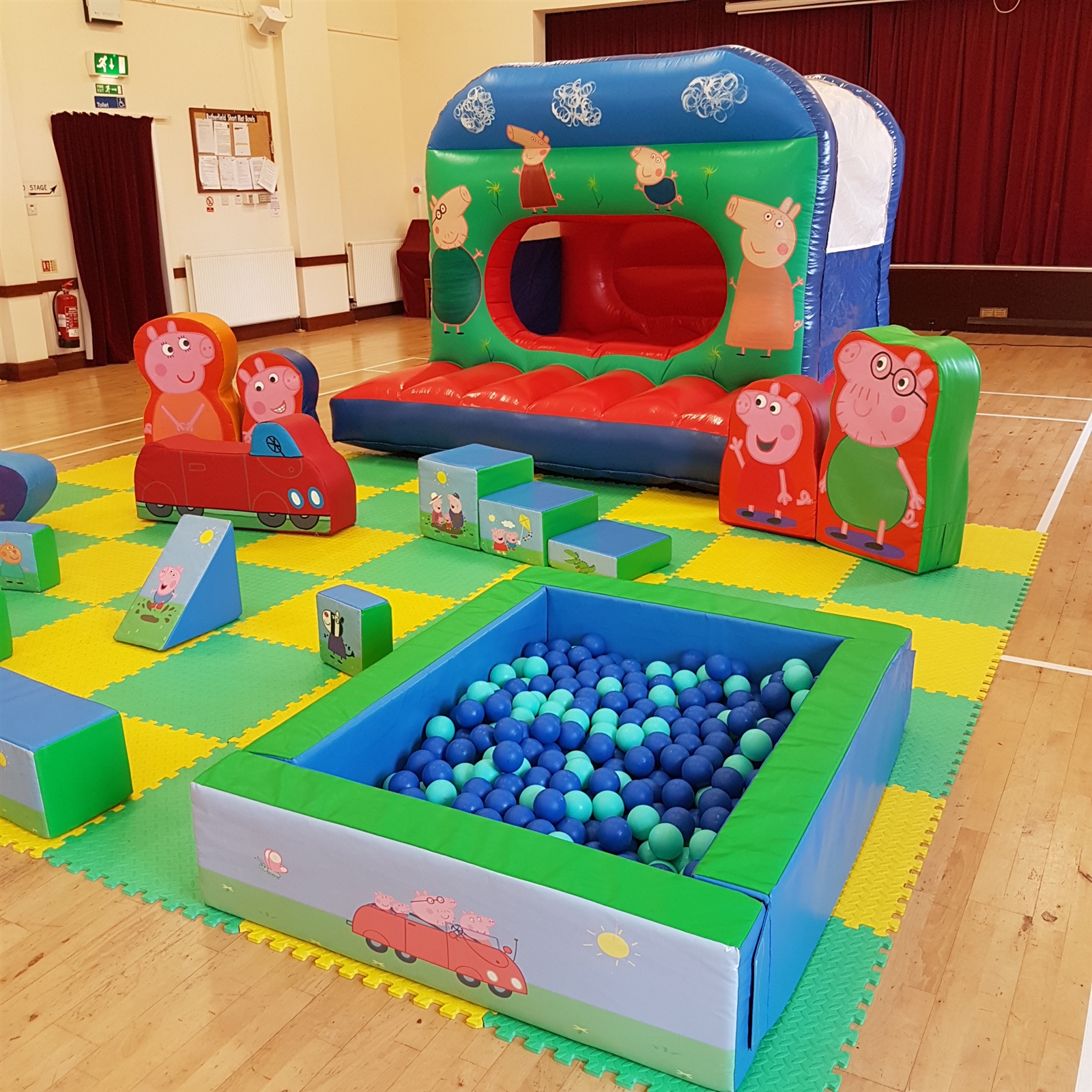 peppa pig bouncy castle hire