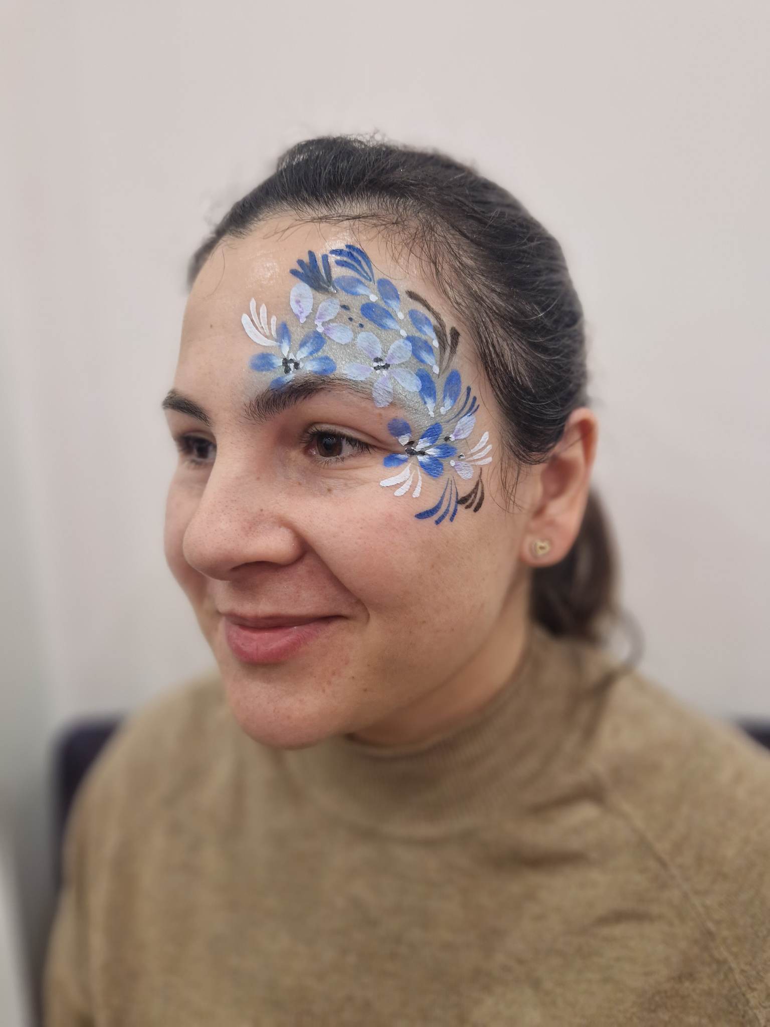 Face Painting & Glitter Tattoos (1 Hour) Hire in Slough