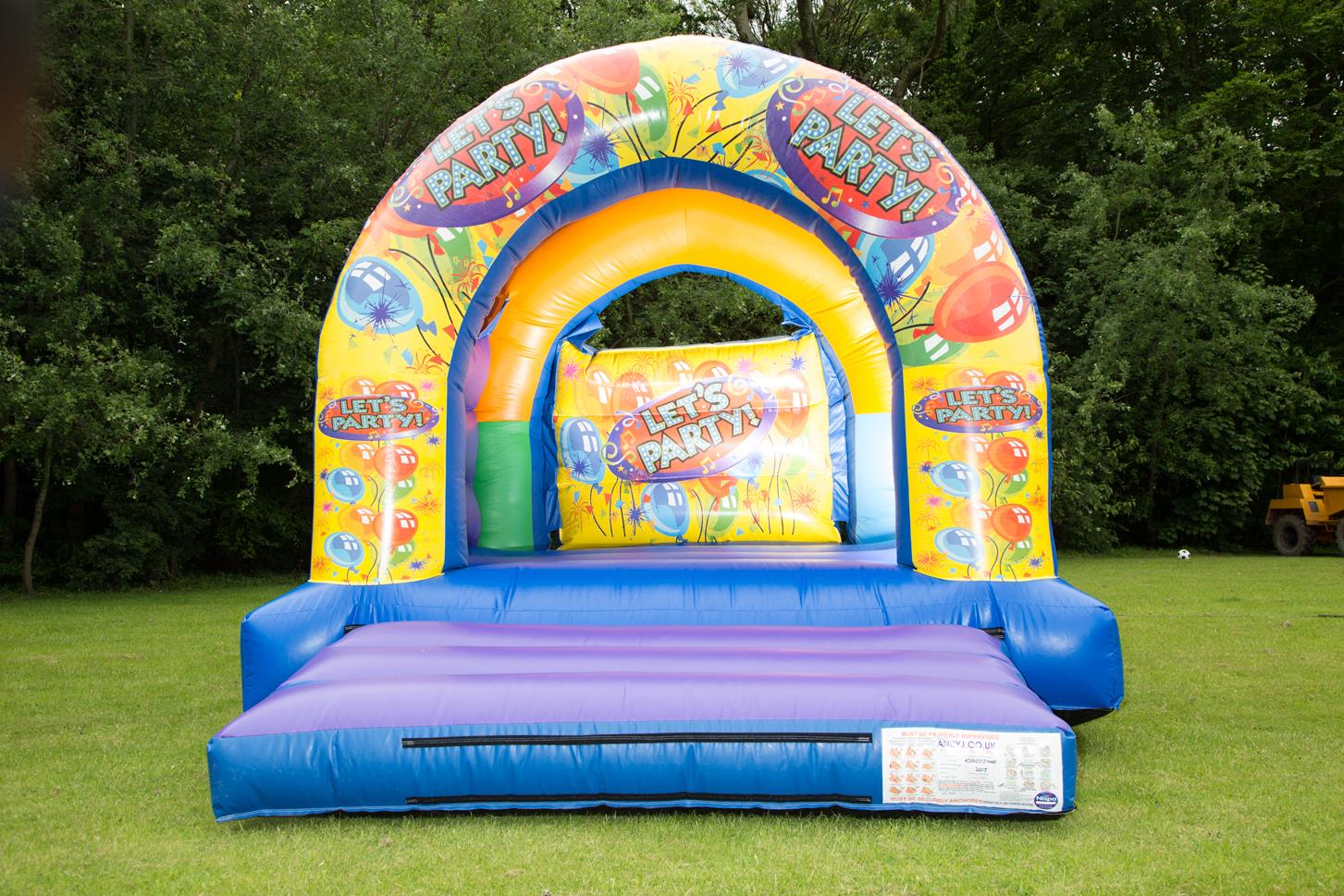 childrens bouncy castles