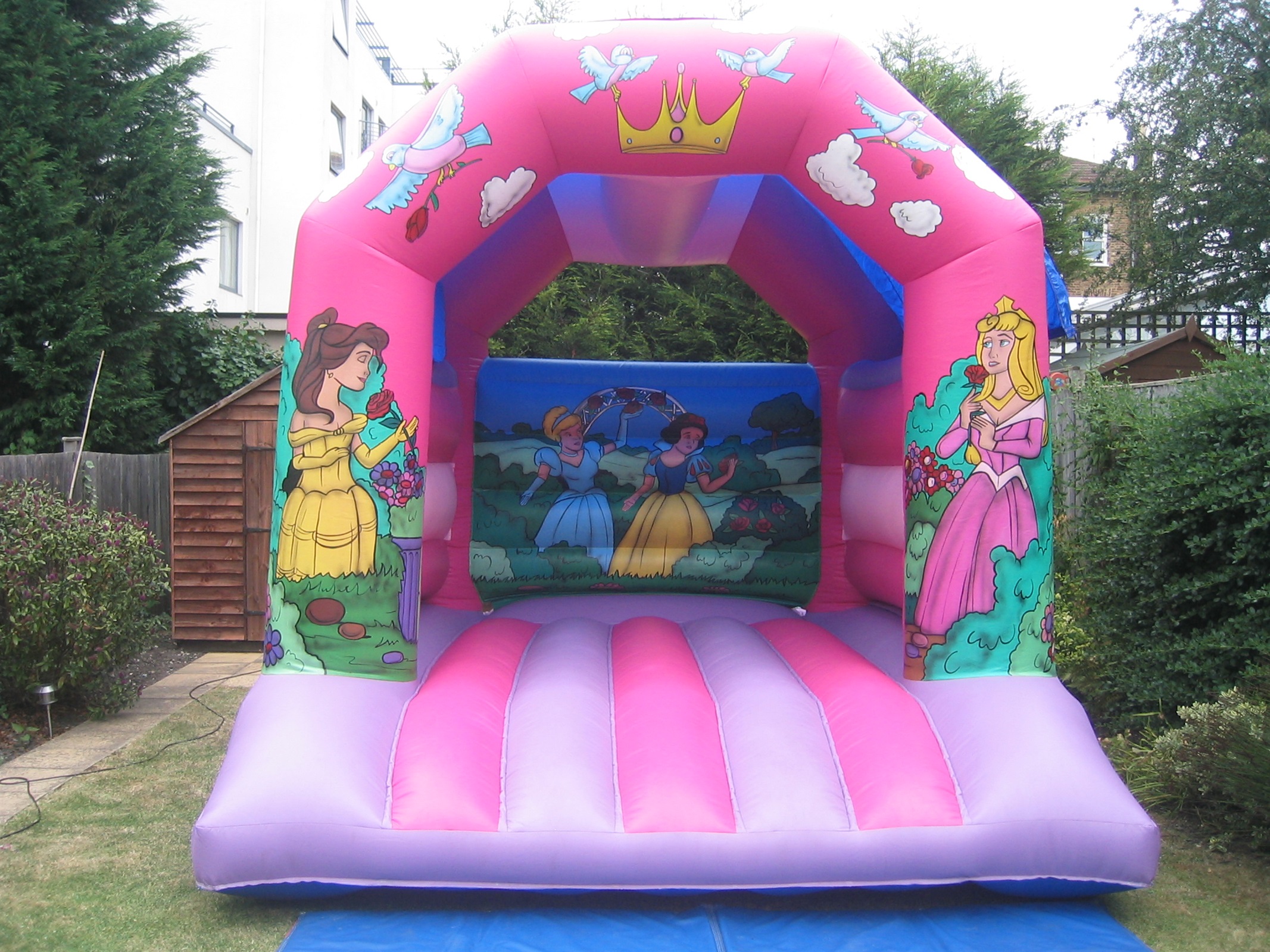 how to set up a bouncy castle