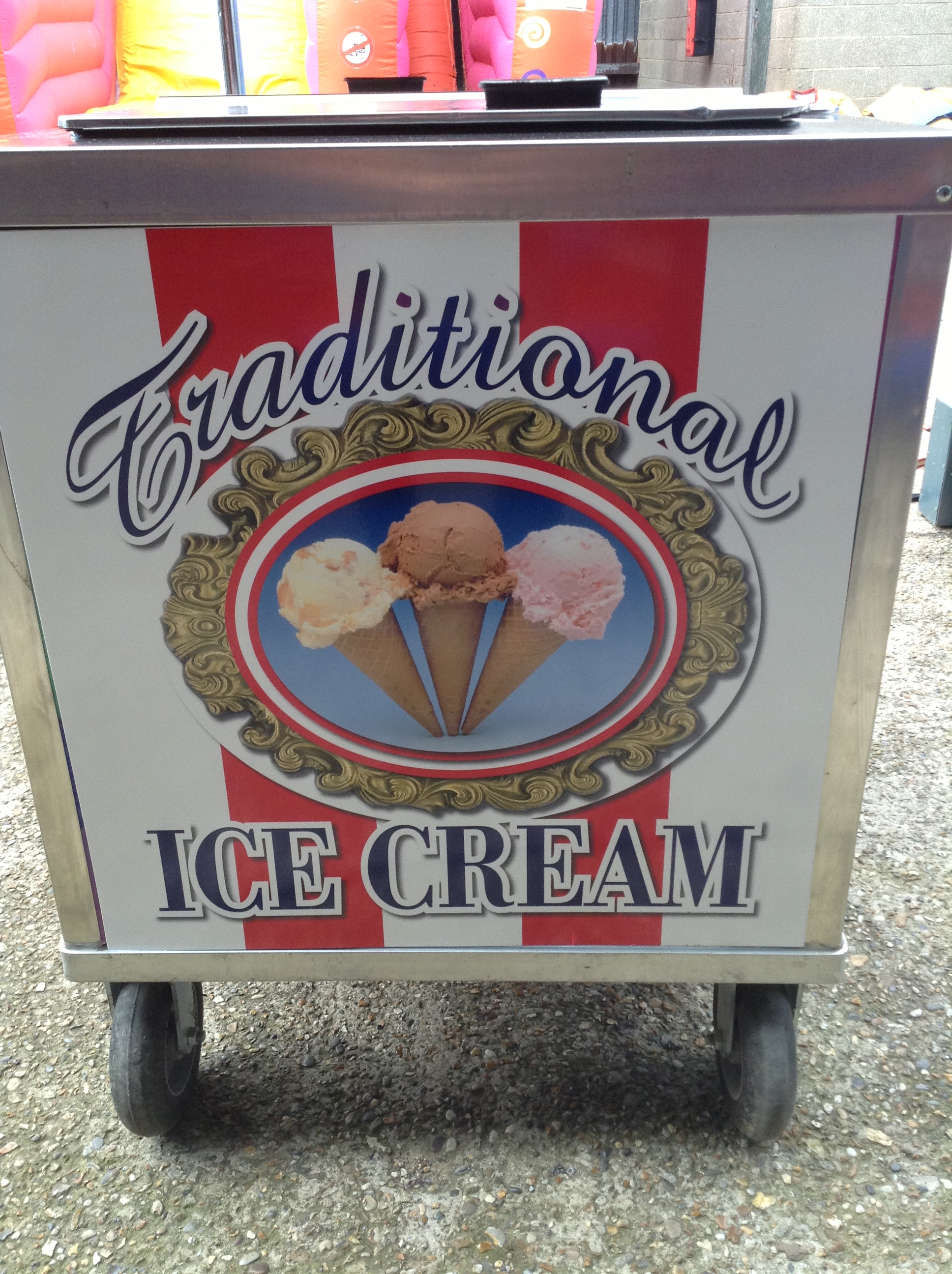 Ice Cream Cart Hire & Ice Cream Vendor Hire in London & Essex