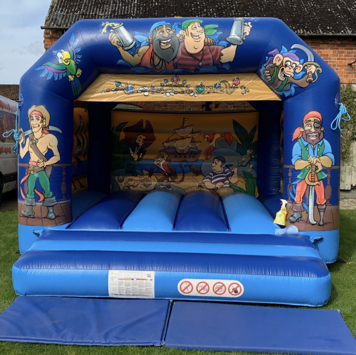 Inflatable castles Kings Bouncy Castle Hire Cheltenham