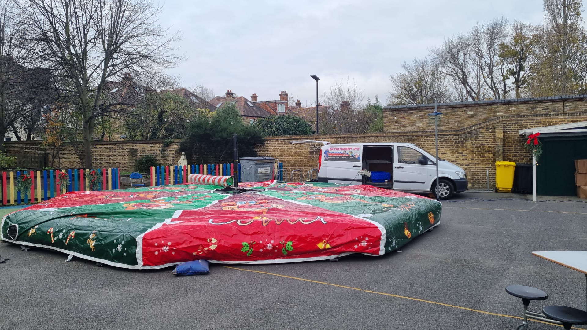 Total Wipeout Inflatable Hire,Last Man Standing Inflatable Hire,UK